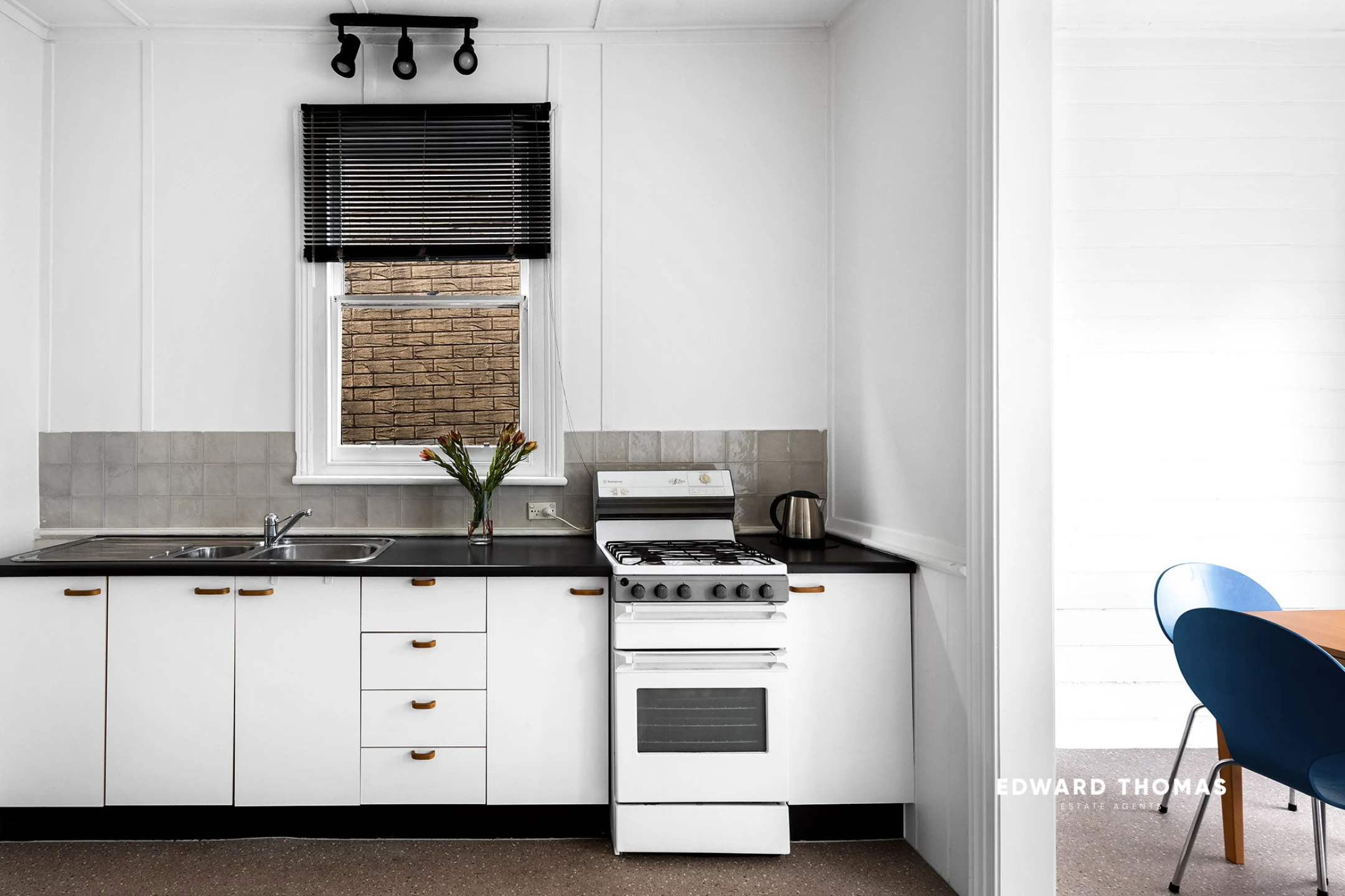 27 The Ridgeway, Kensington VIC 3031, Kensington - Thumbnail 5
