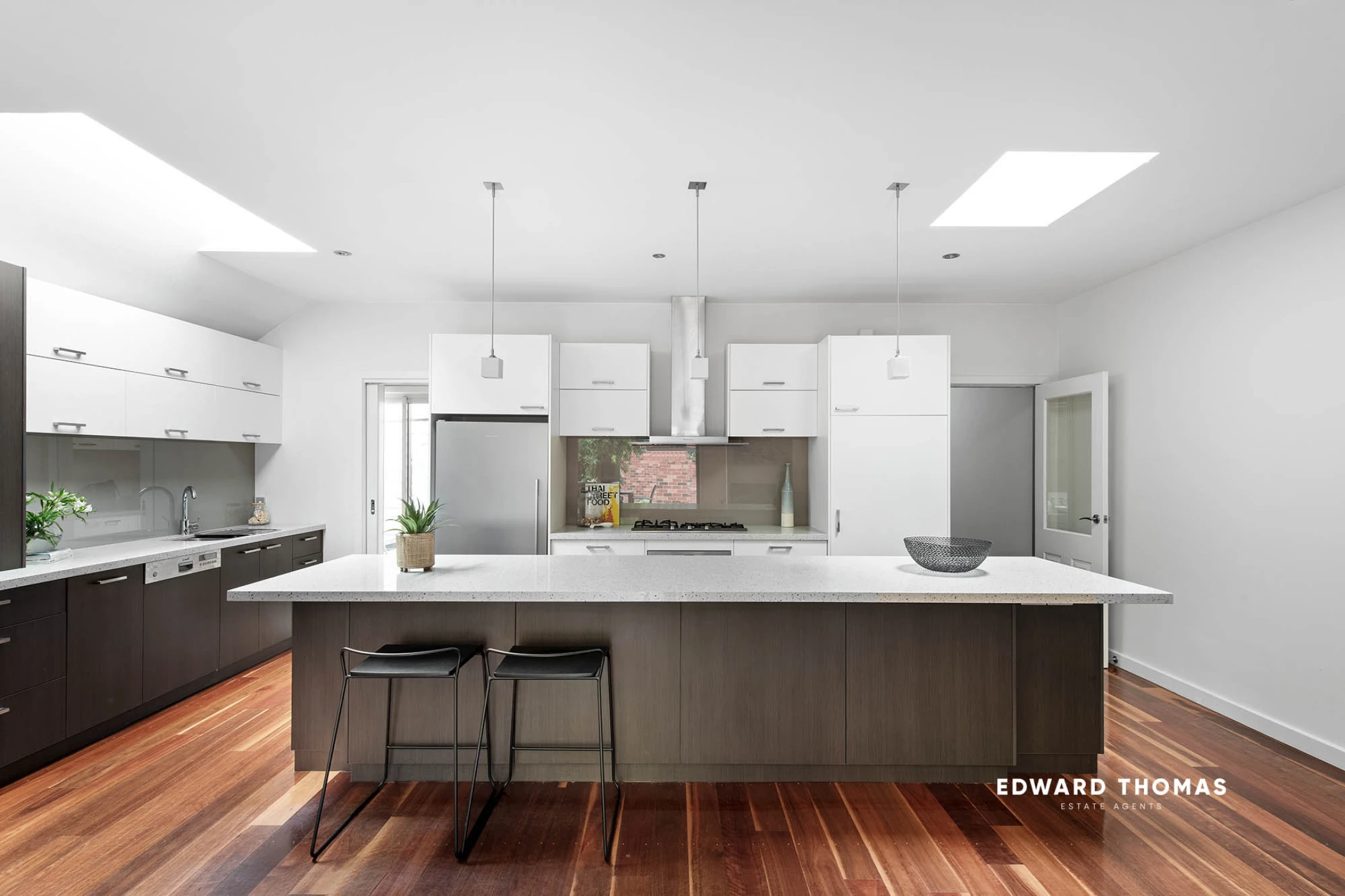 18 Hopetoun Street, Kensington VIC 3031, Kensington - Thumbnail 2