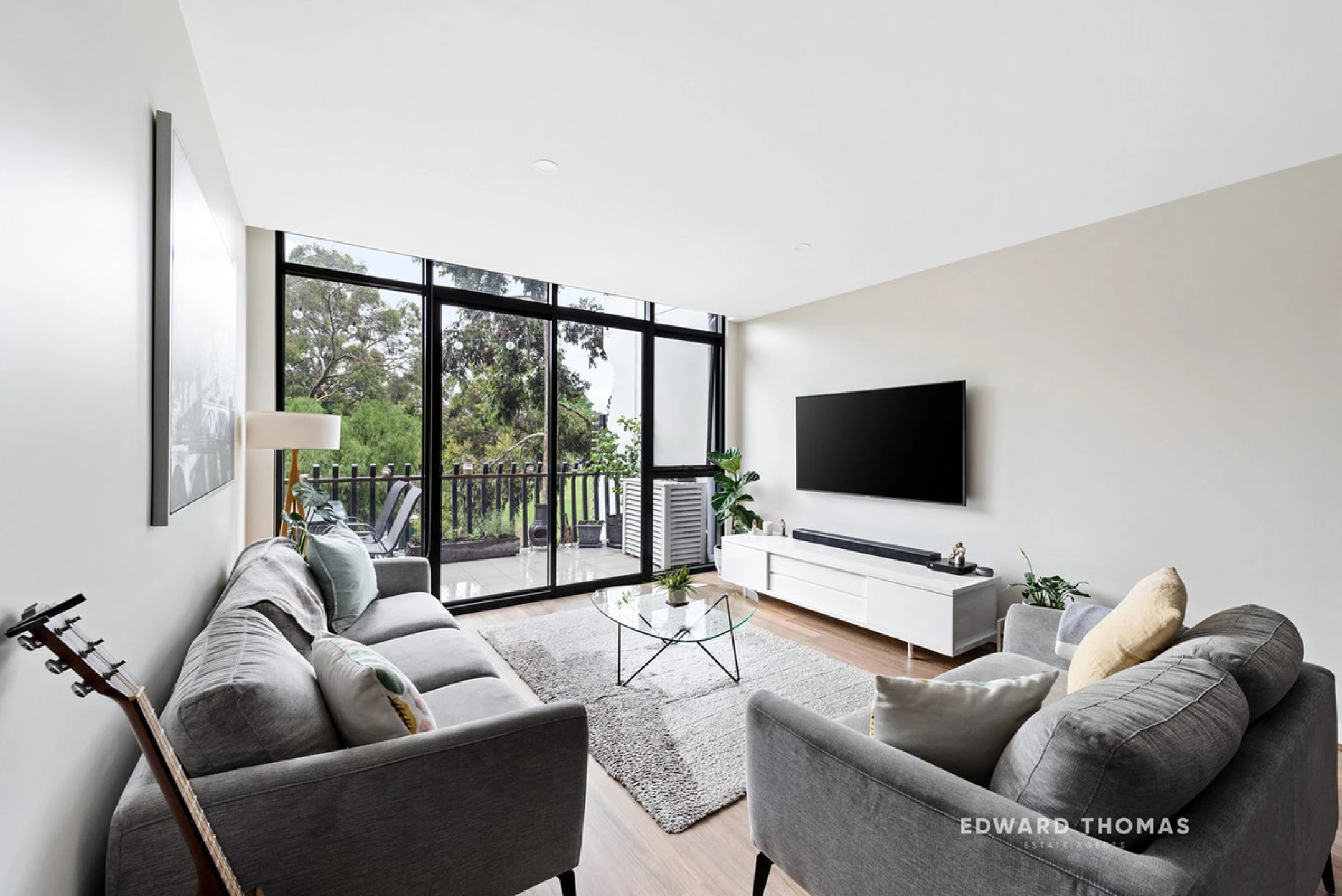 Property enquiry form background image