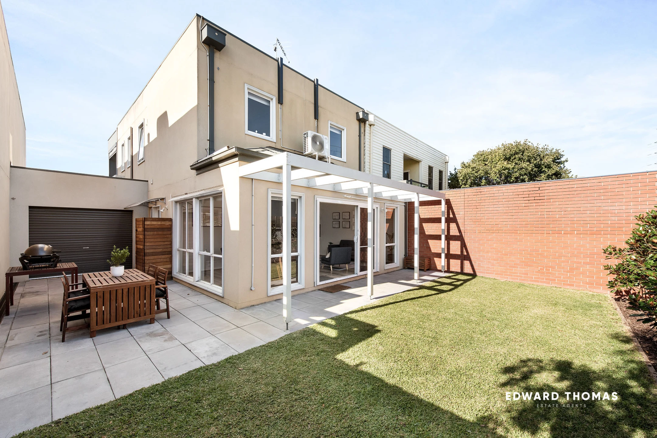 Property enquiry form background image
