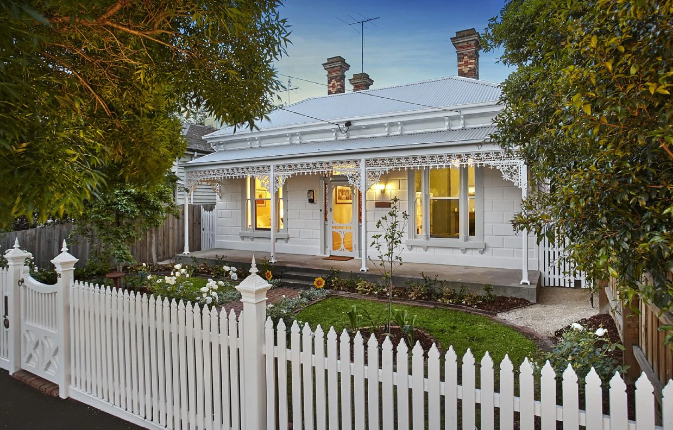 Property enquiry form background image