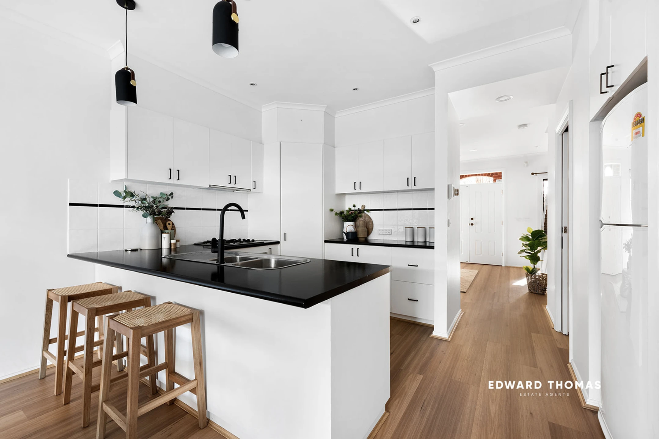 34 Sambell Street, Kensington VIC 3031, Kensington - Thumbnail 3