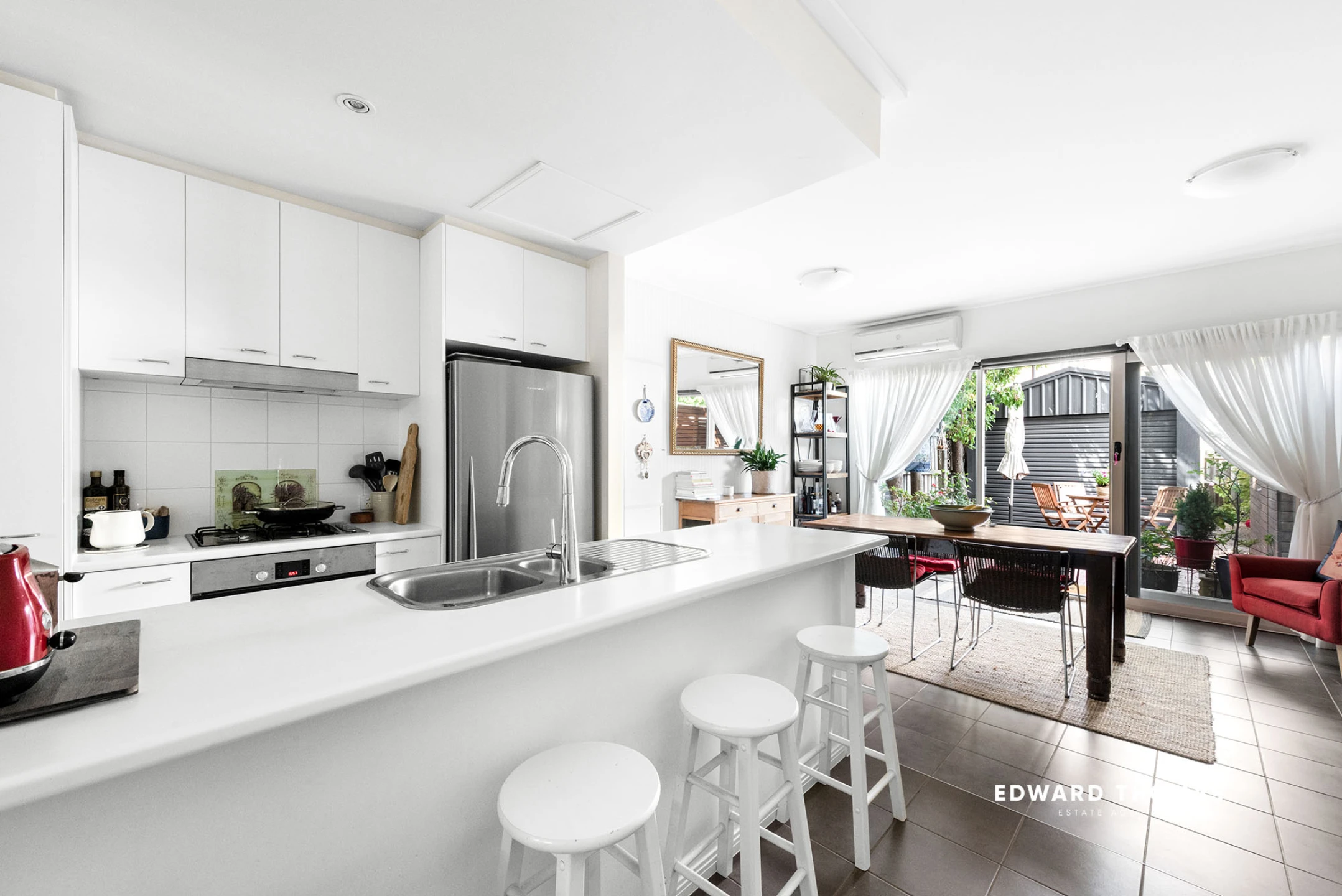 Property enquiry form background image