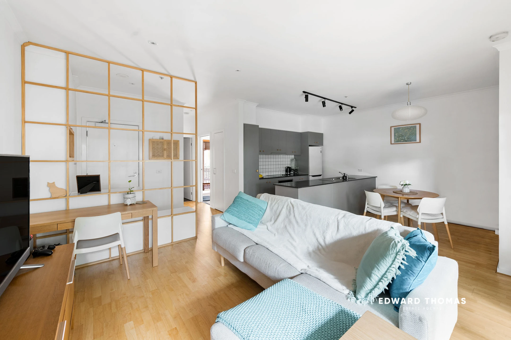 Property enquiry form background image
