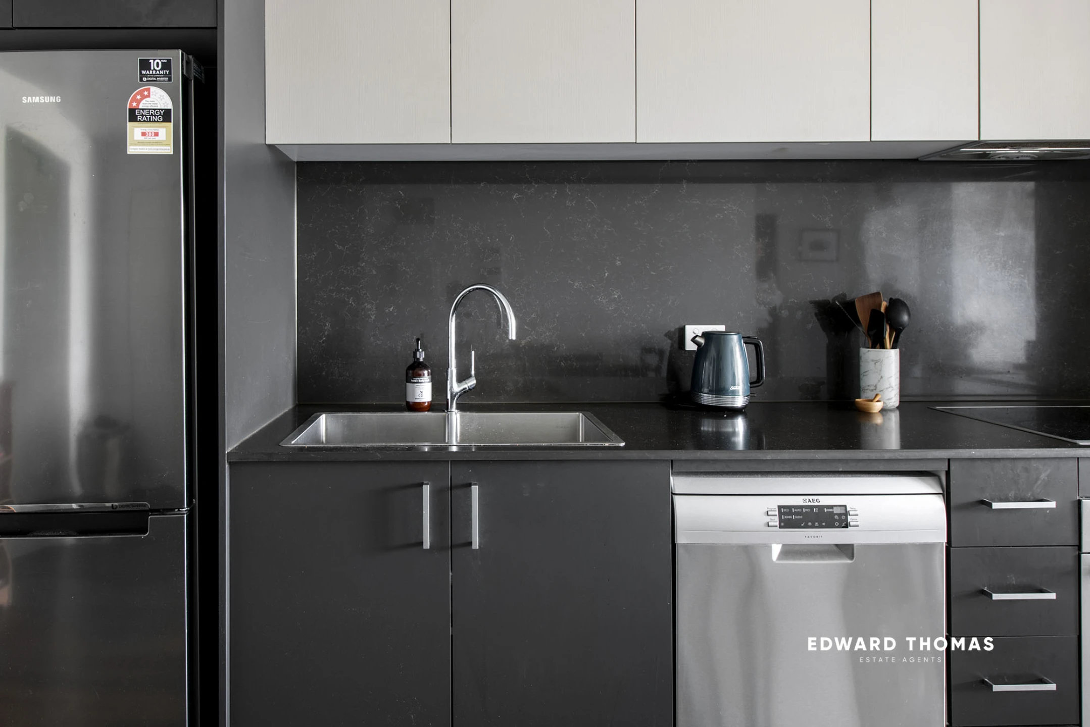 332 / 77 Hobsons Road, Kensington VIC 3031, Kensington - Thumbnail 3