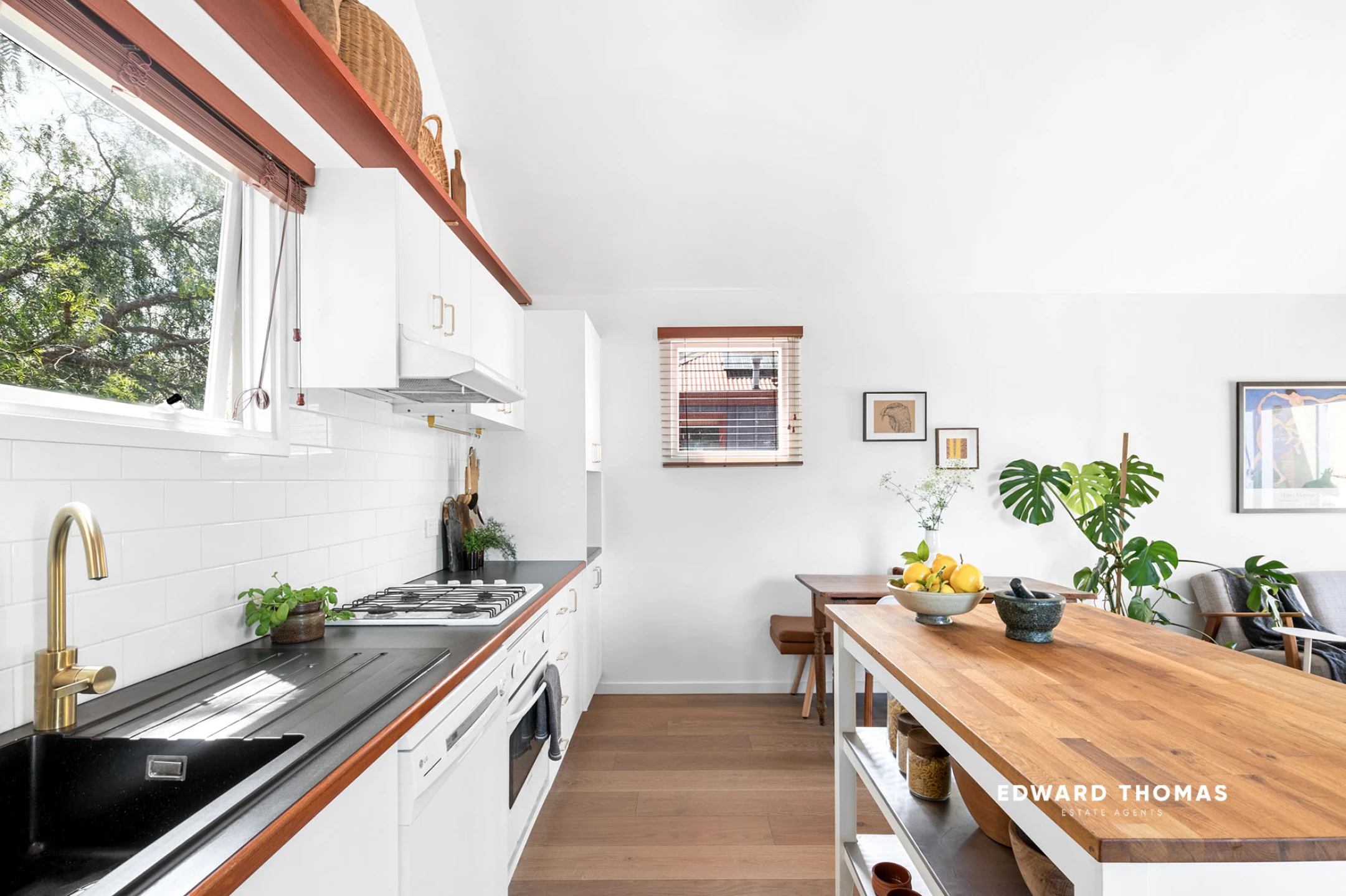 16 Hardwick Lane, Kensington VIC 3031, Kensington - Thumbnail 3