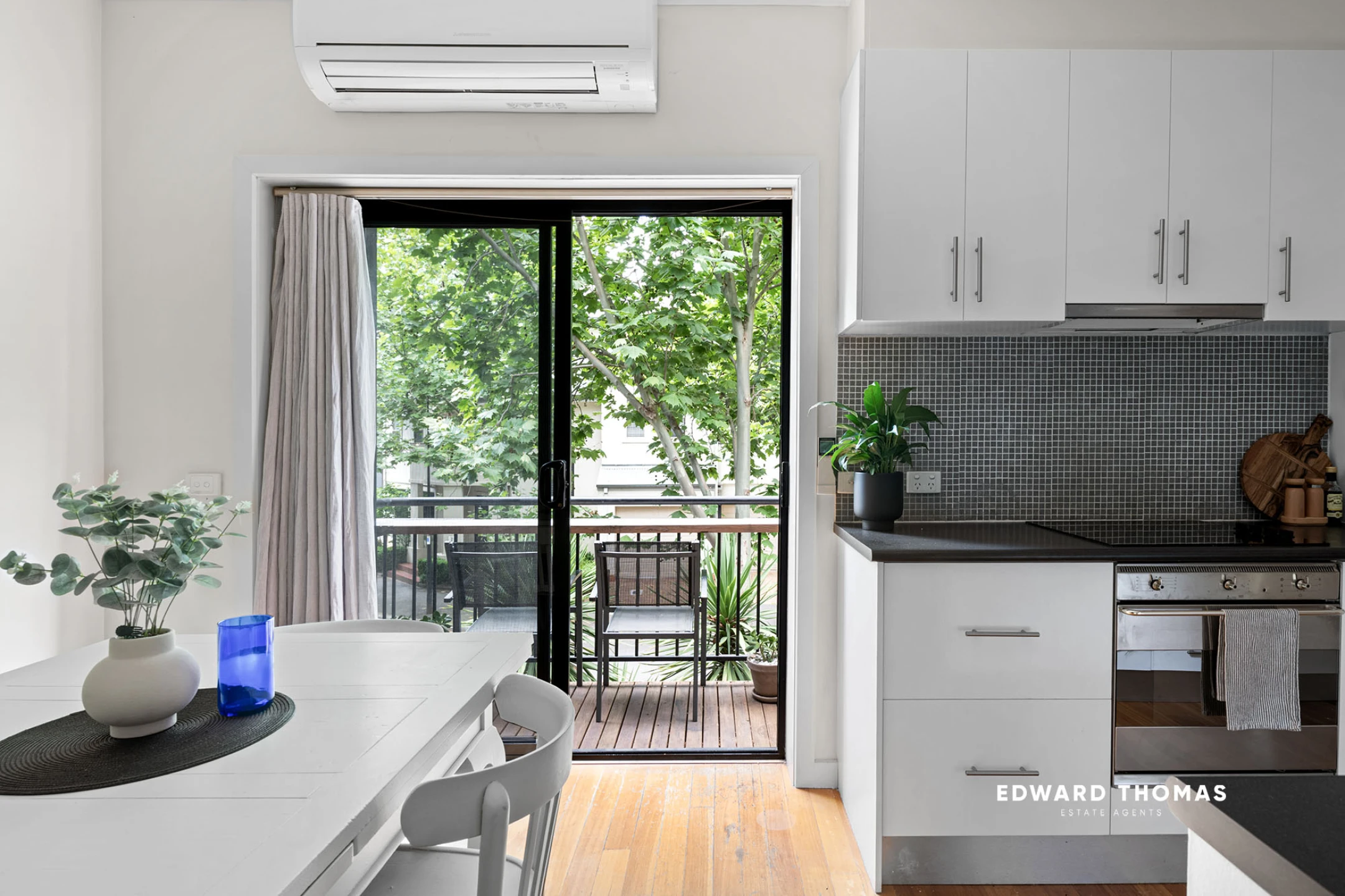 208 Stockmans Way, Kensington VIC 3031, Kensington - Thumbnail 4
