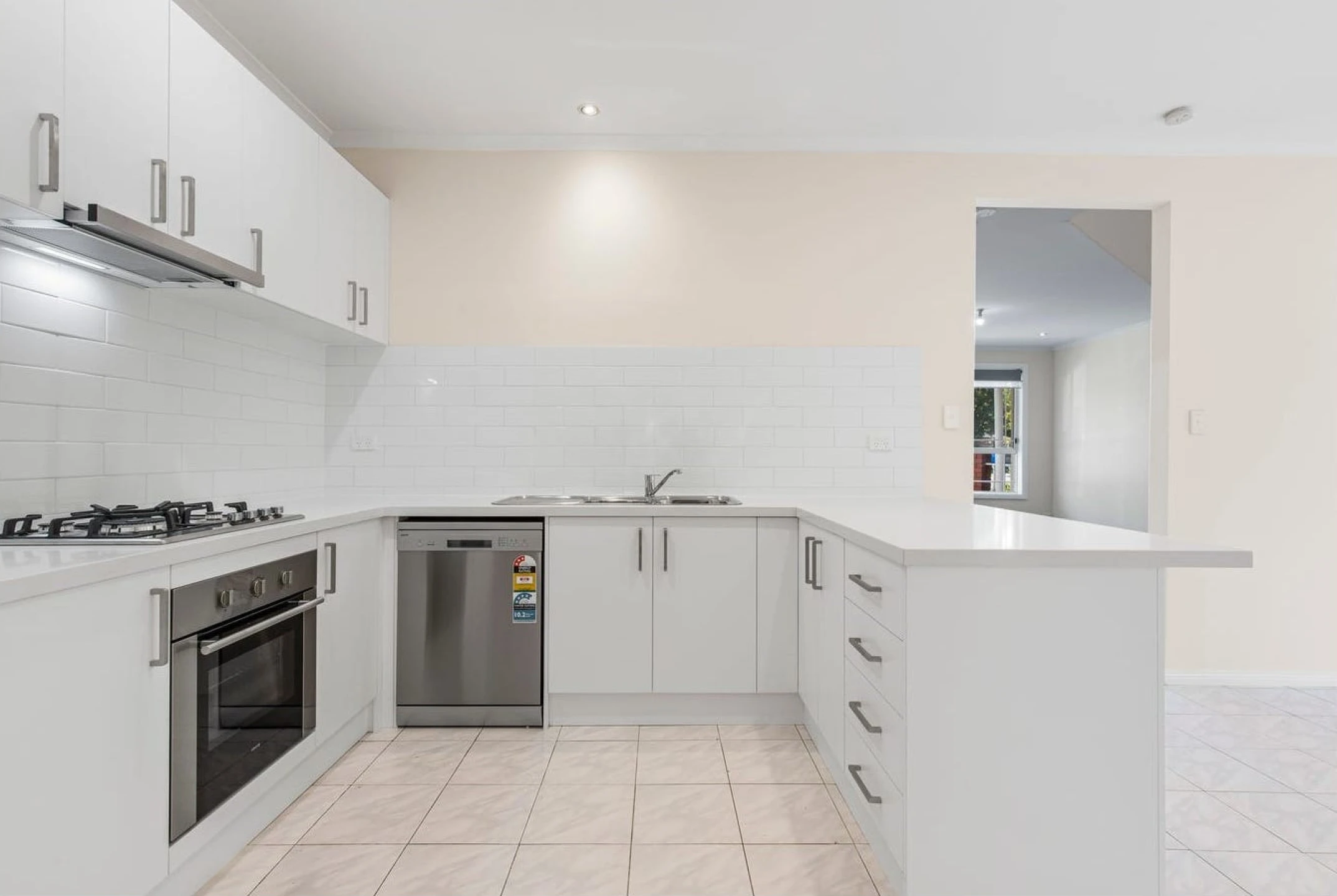 2 / 8 Eldridge Street, Footscray VIC 3011, Footscray - Thumbnail 3