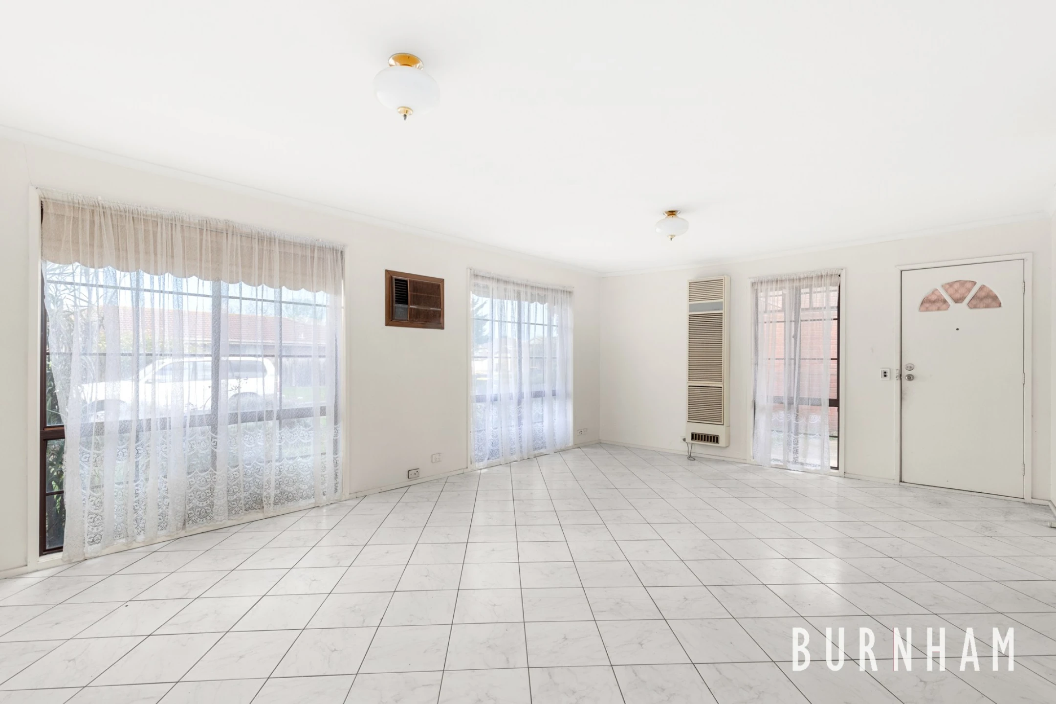 22 Mirabella Close, Werribee VIC 3030, Werribee - Thumbnail 2