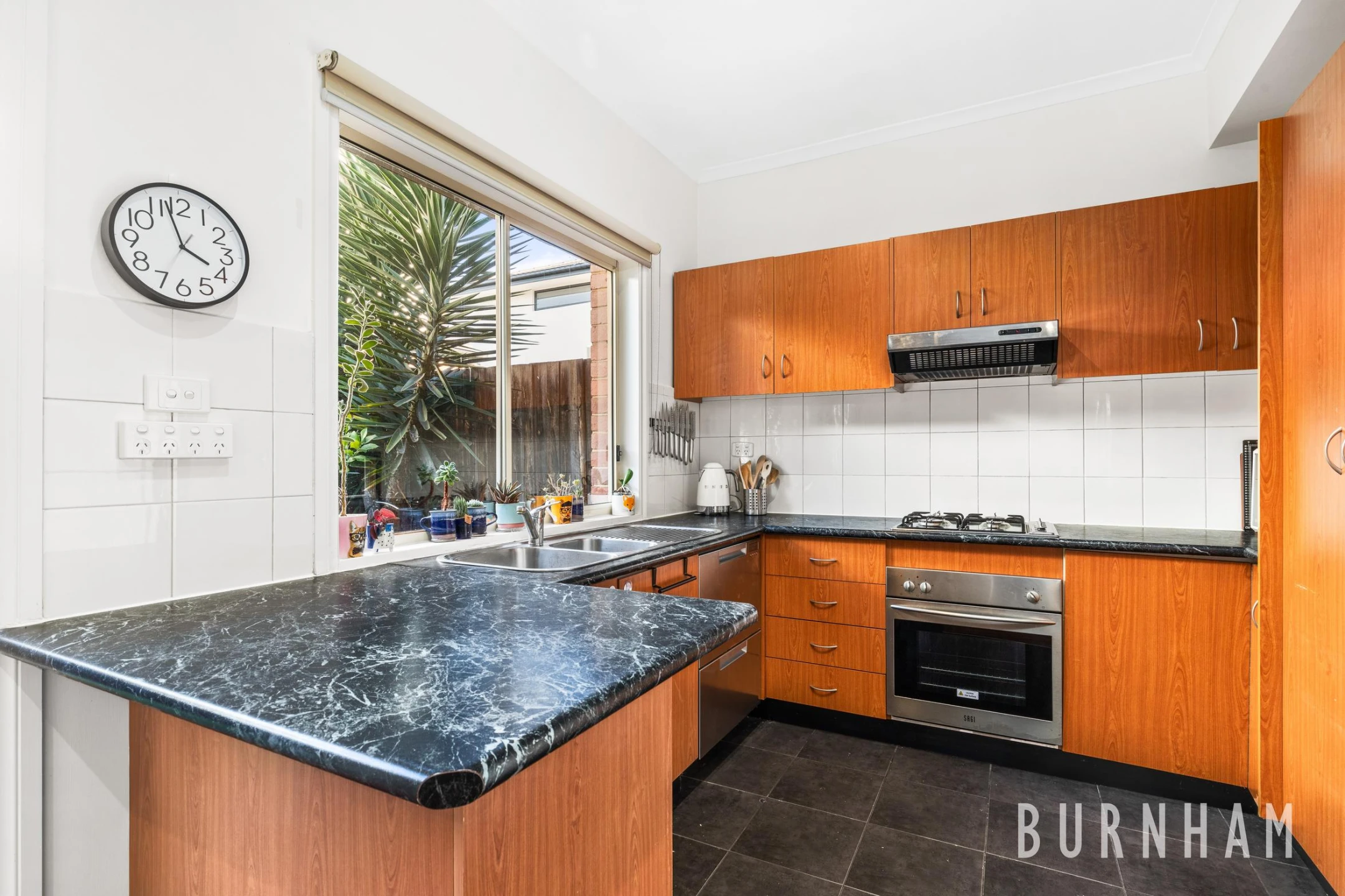 4 / 275-279 Ballarat Road, Footscray VIC 3011, Footscray - Thumbnail 2