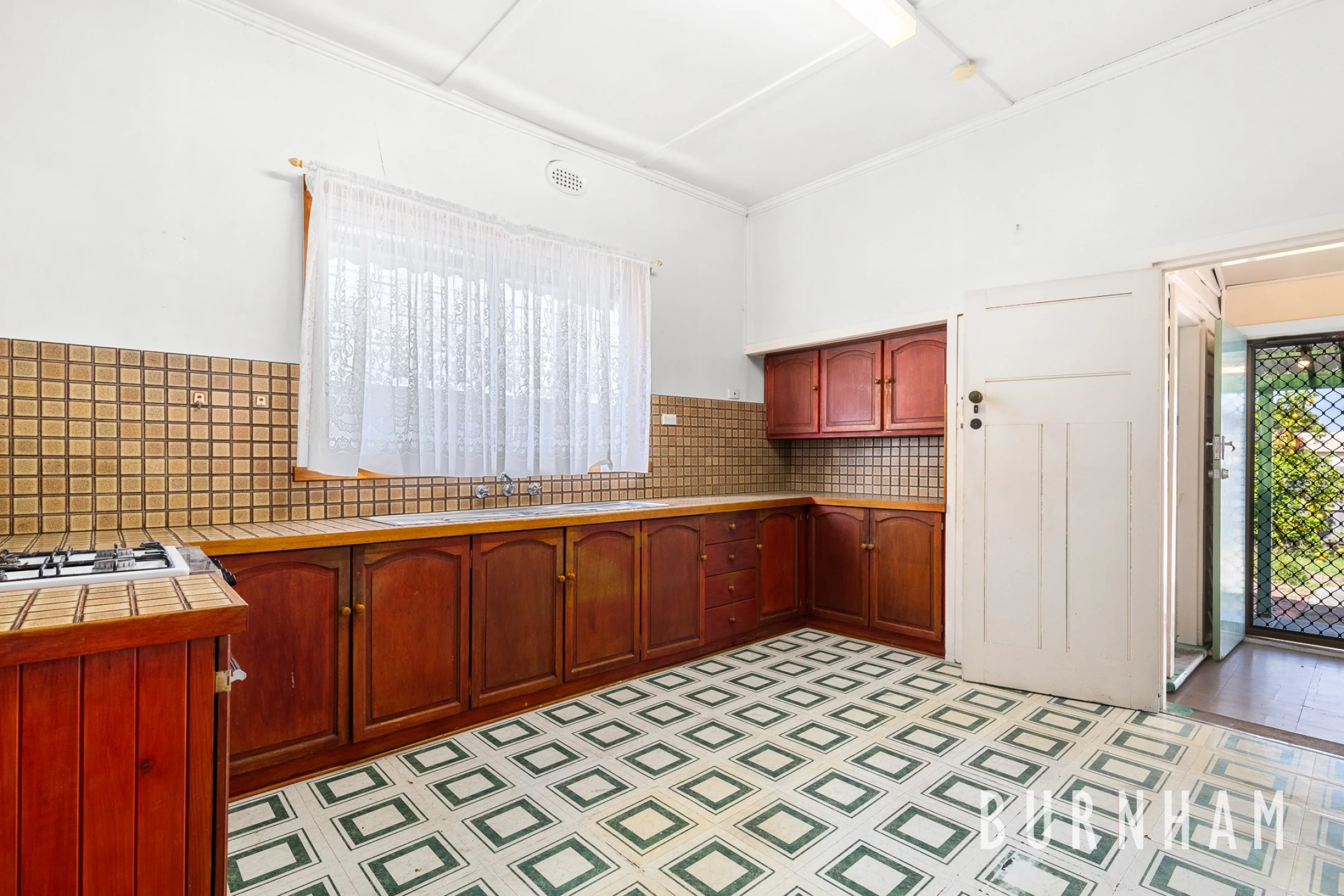 2 Brown Street, Newport VIC 3015, Newport - Thumbnail 3
