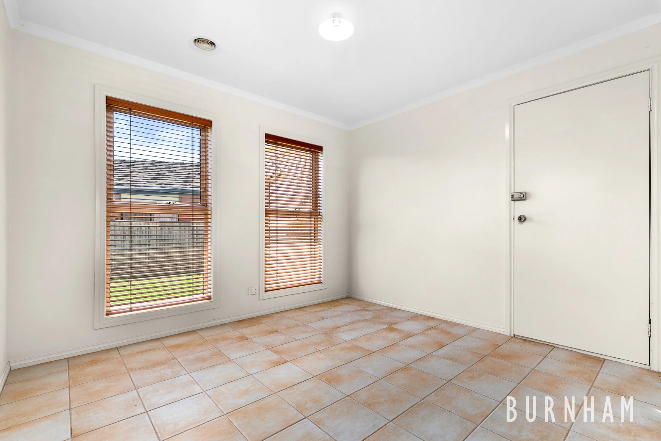 10 Joybells Crescent, Tarneit VIC 3029, Tarneit - Thumbnail 6