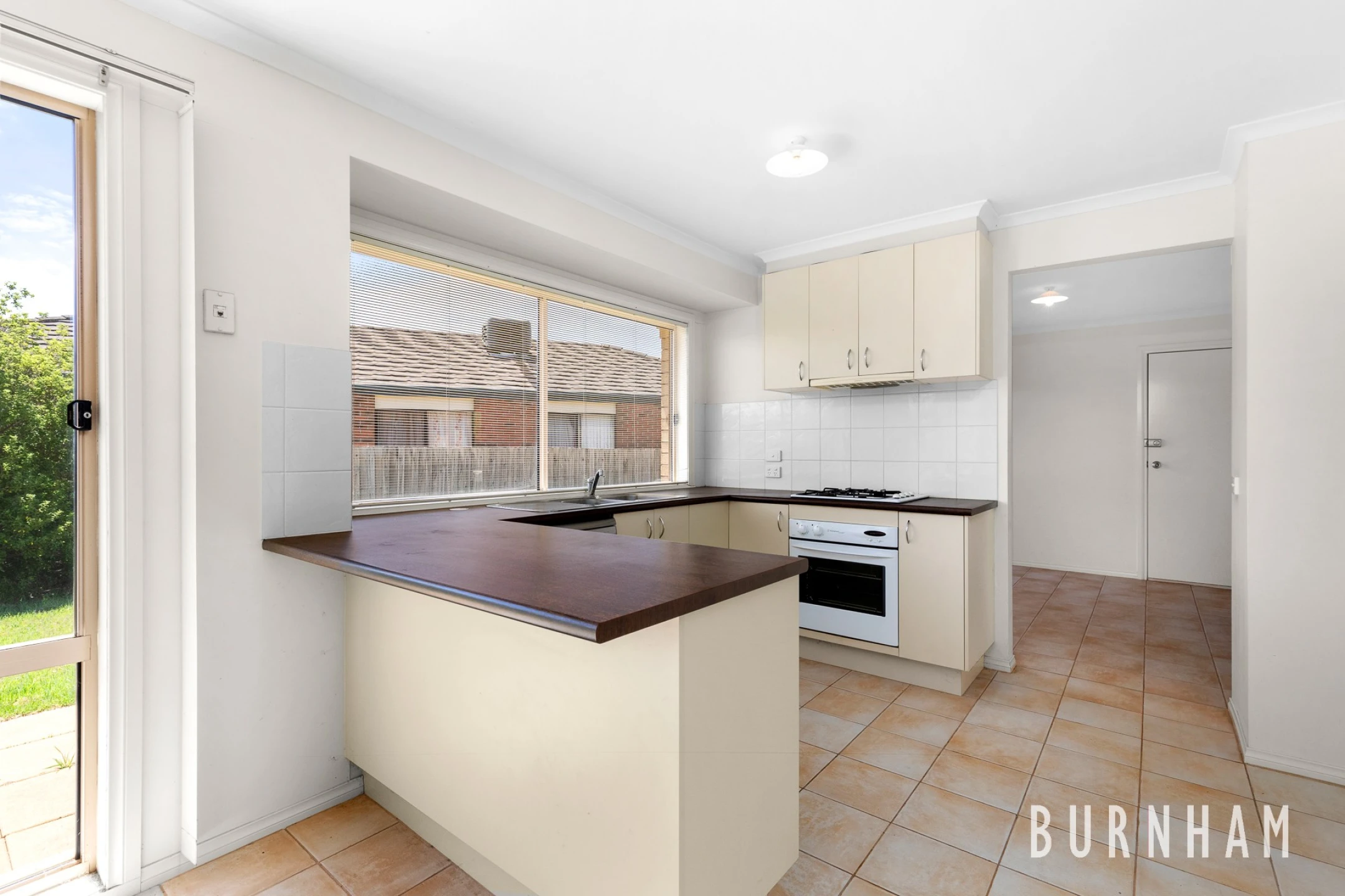 10 Joybells Crescent, Tarneit VIC 3029, Tarneit - Thumbnail 5