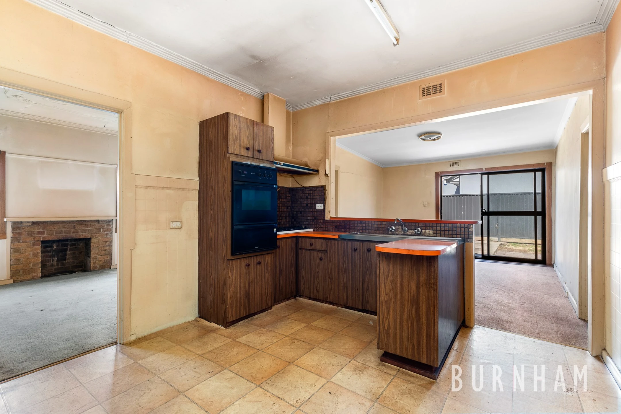353 Douglas Parade, Newport VIC 3015, Newport - Thumbnail 3