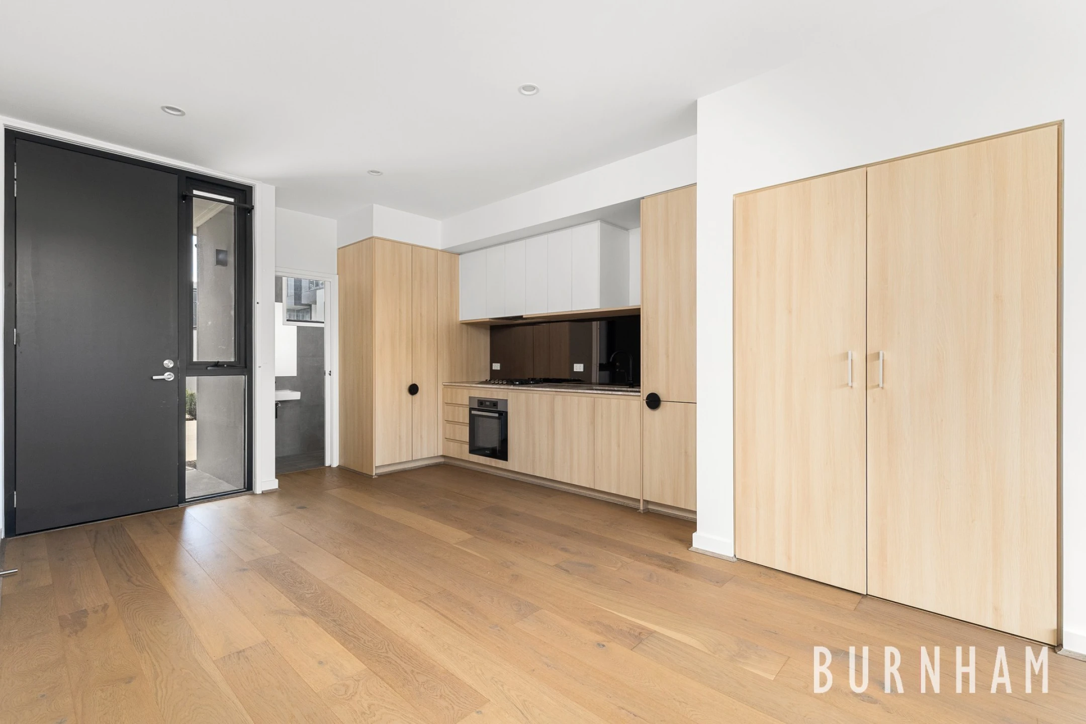 10 Boles Avenue, Sunshine VIC 3020, Sunshine - Thumbnail 4