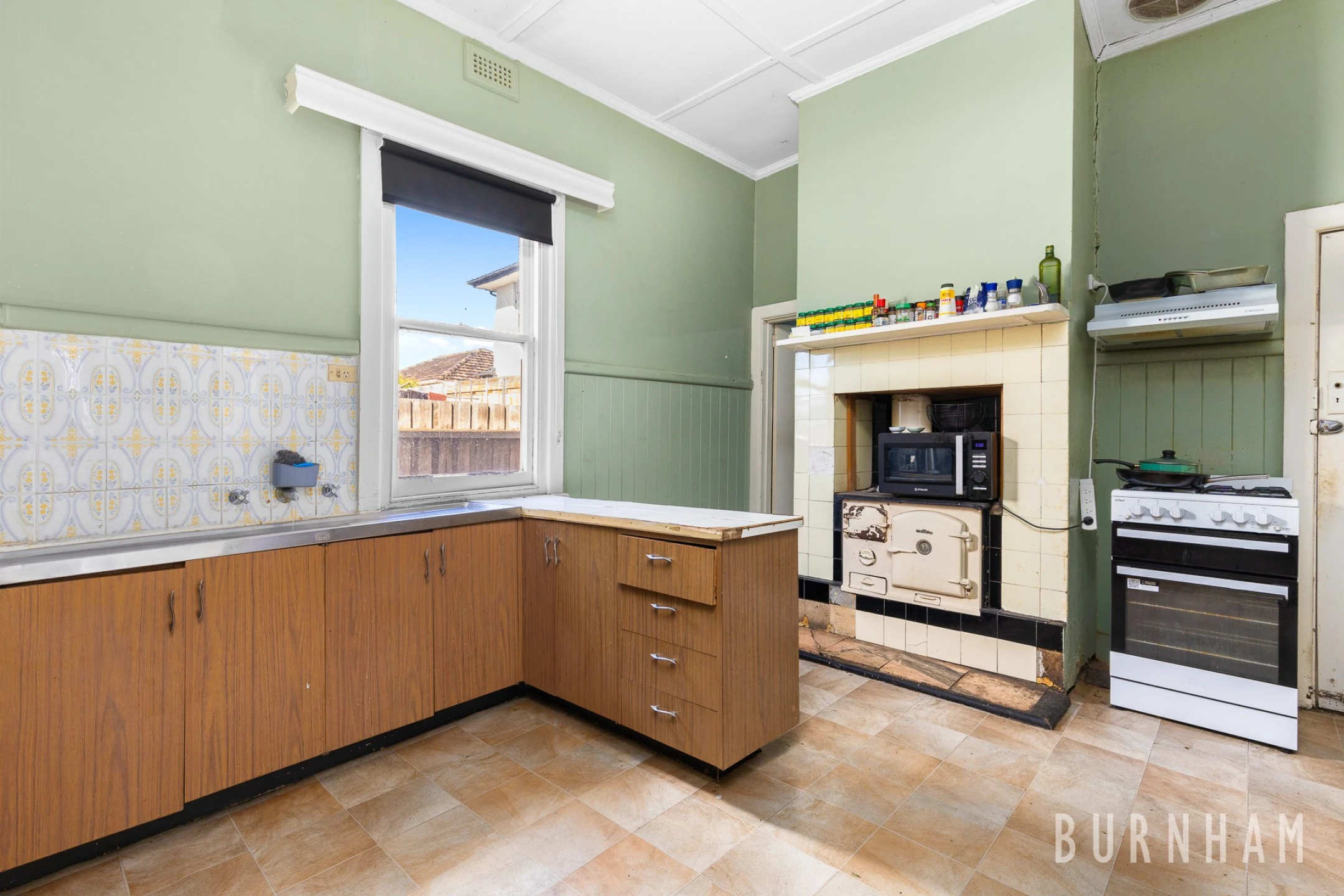 112 Eleanor Street, FOOTSCRAY VIC 3011, Footscray - Thumbnail 2