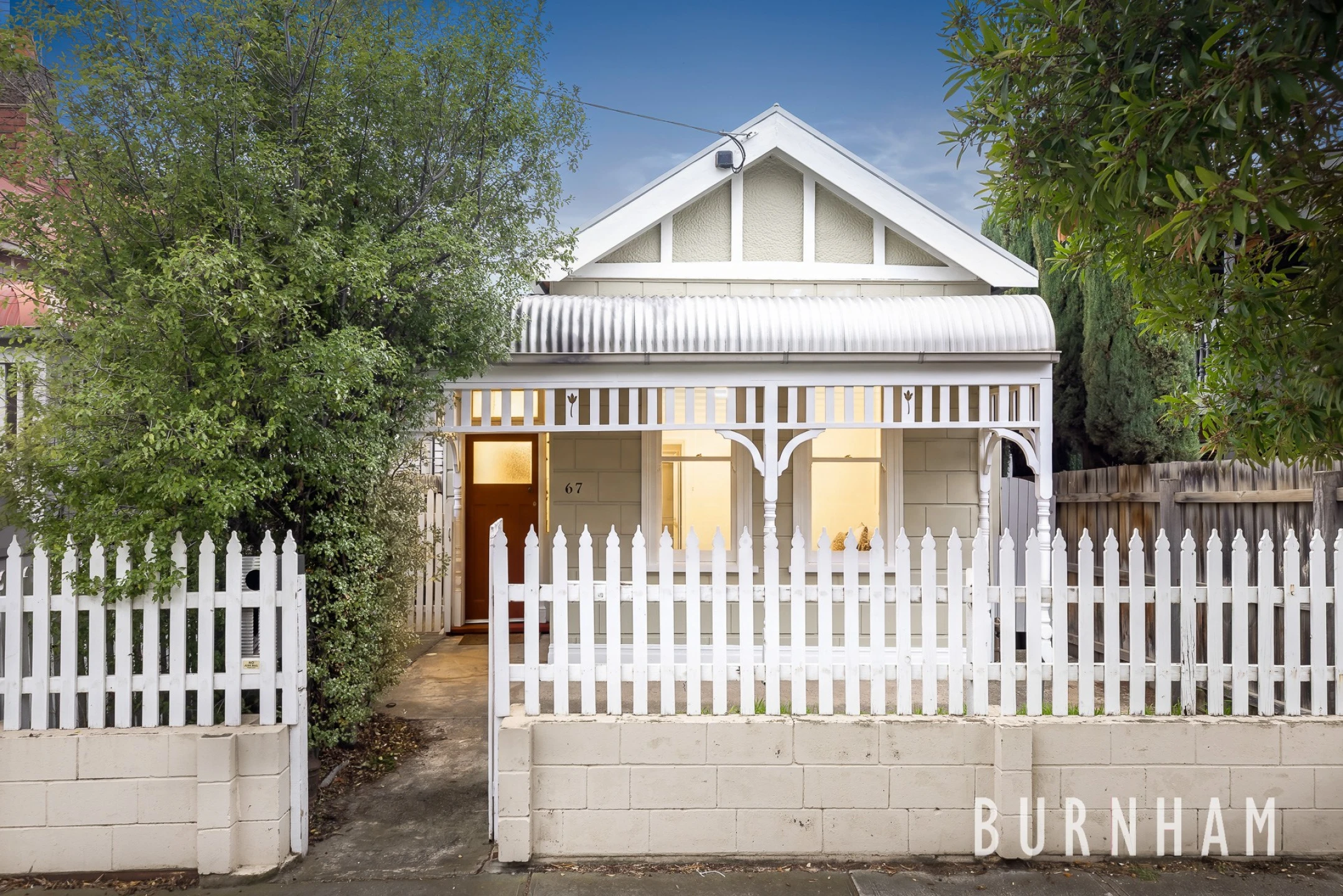 Property enquiry form background image