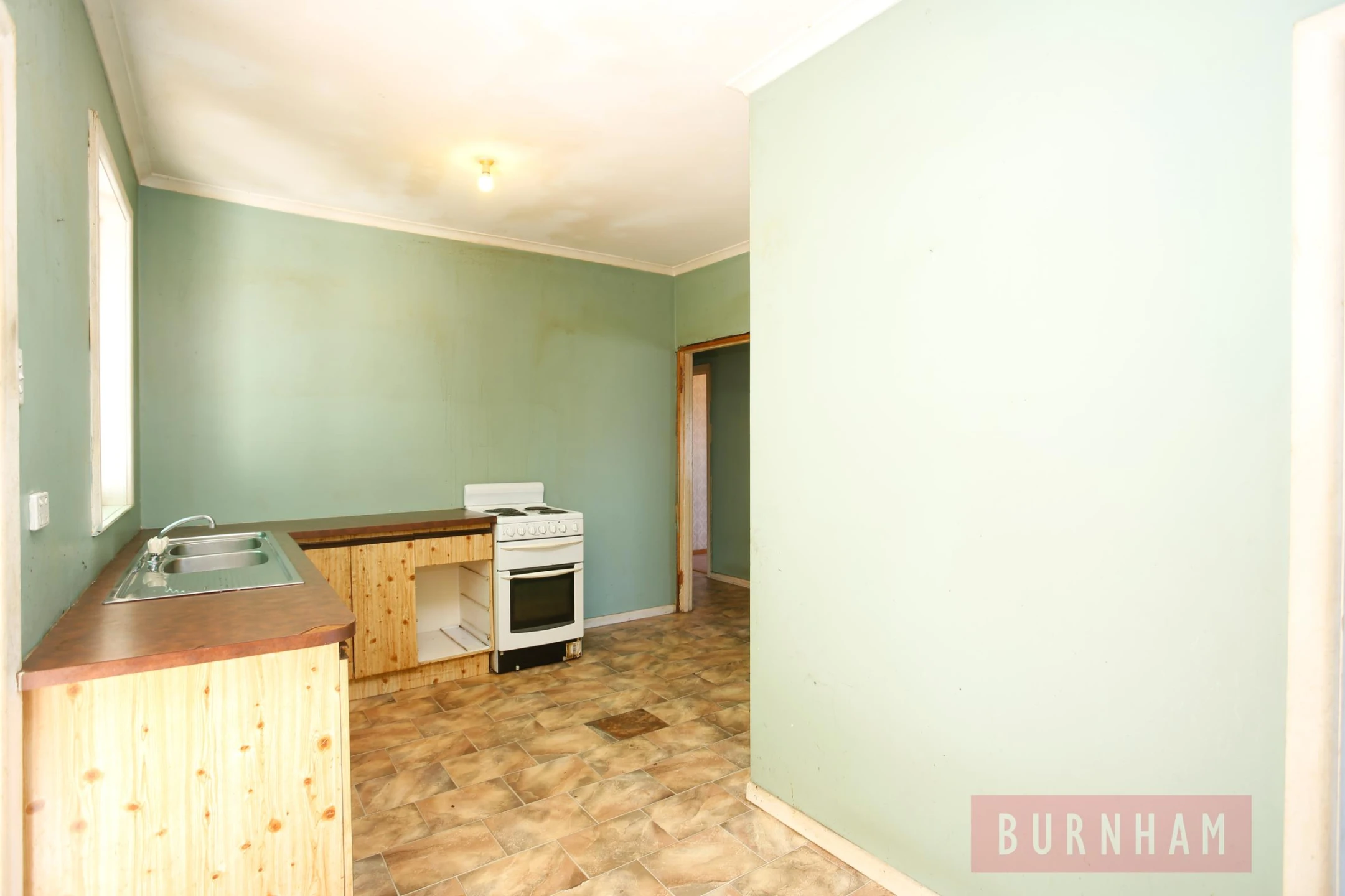 6 Welwyn Parade, Deer Park VIC 3023, Deer Park - Thumbnail 2