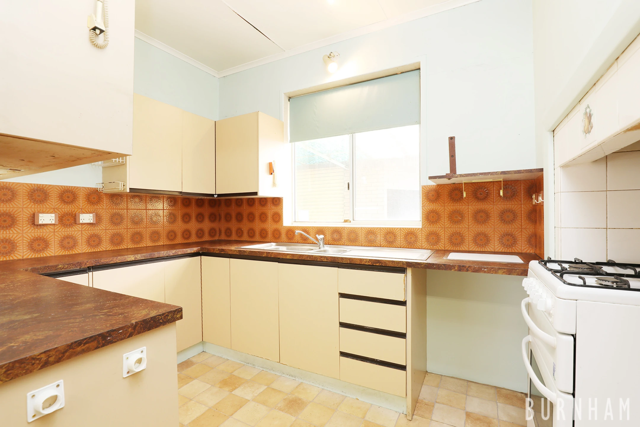 29 Leonard Street, Sunshine VIC 3020, Sunshine - Thumbnail 2