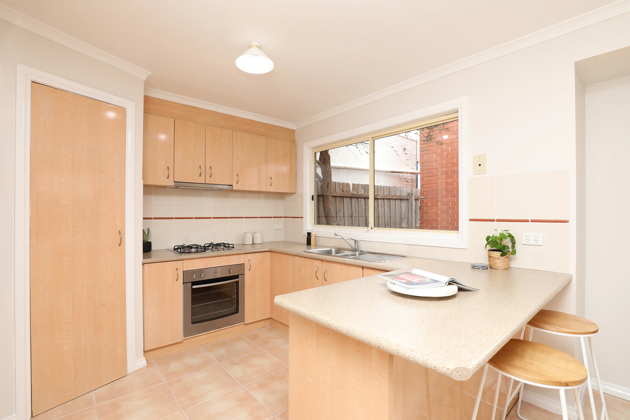 1 / 1 Hampstead Road, Maidstone VIC 3012, Maidstone - Thumbnail 2