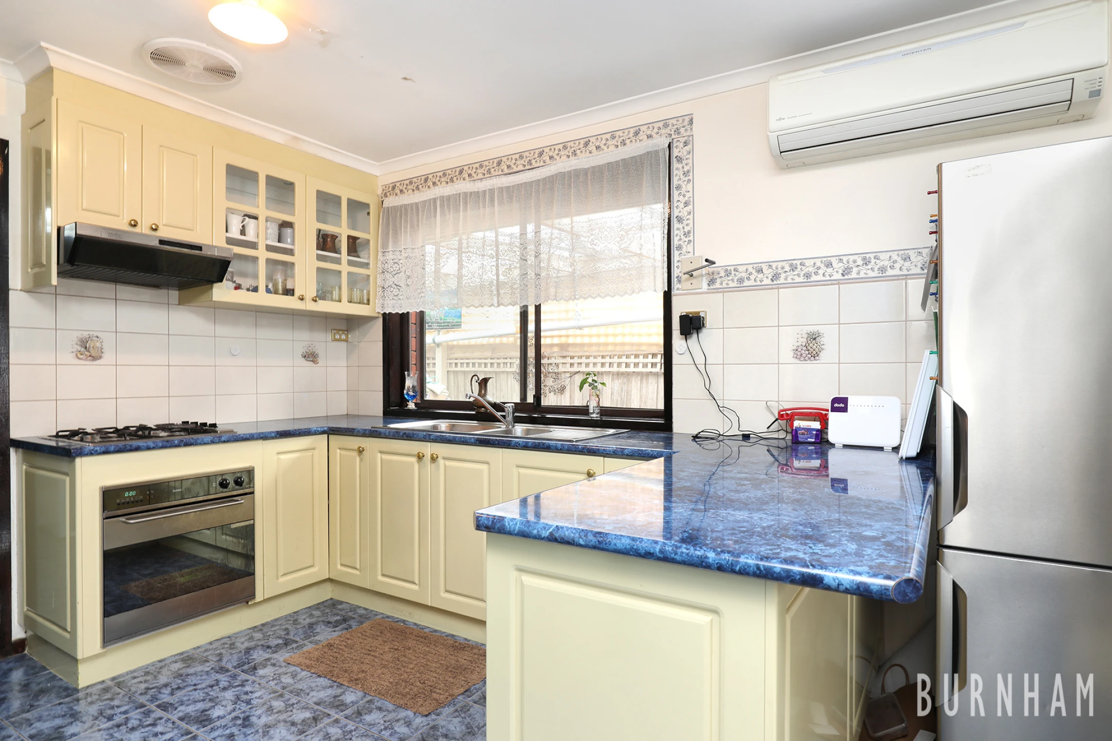 2 / 2 Kingfisher Court, Kings Park VIC 3021, Kings Park - Thumbnail 2