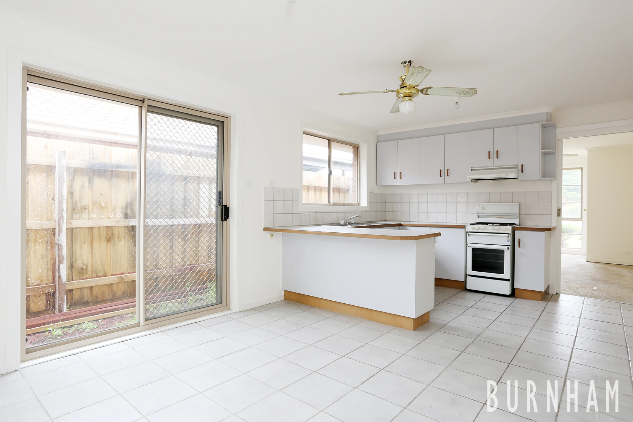 1 / 7 Devenport Court, Altona Meadows VIC 3028, Altona Meadows - Thumbnail 3