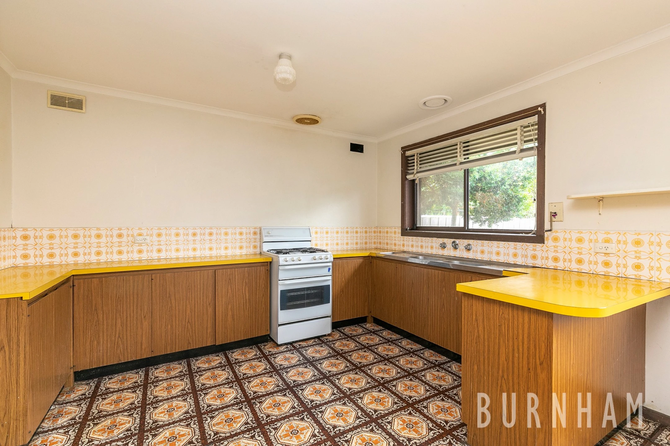 6 Claremont Crescent, Hoppers Crossing VIC 3029, Hoppers Crossing - Thumbnail 3