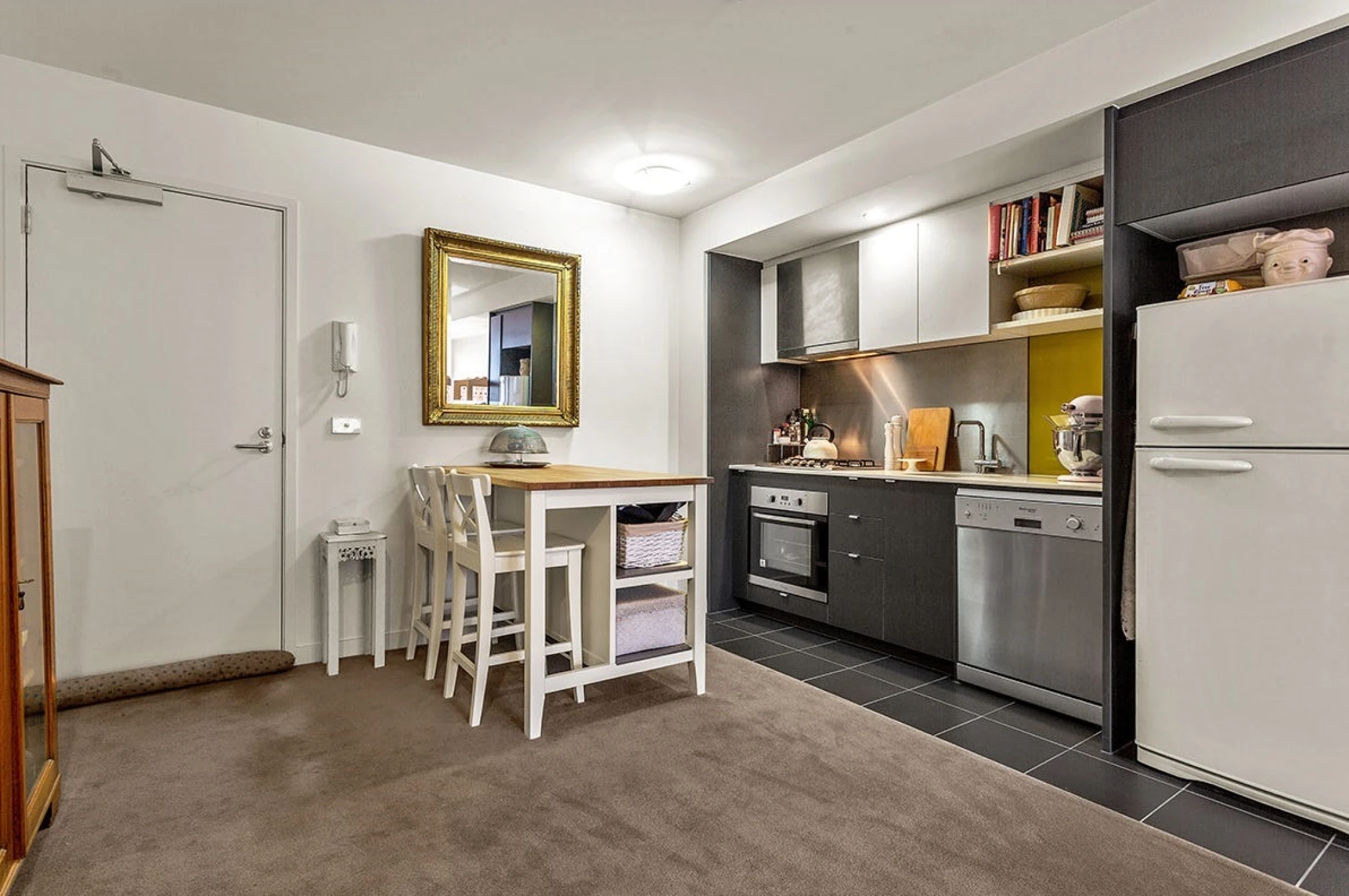 808 / 240 Barkly Street, Footscray VIC 3011, Footscray - Thumbnail 3