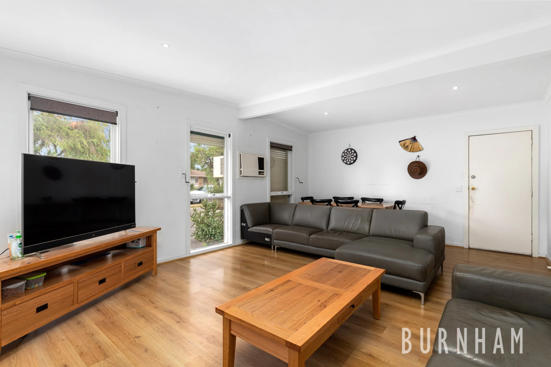 32 Hume Avenue, Melton South VIC 3338, Melton South - Thumbnail 2