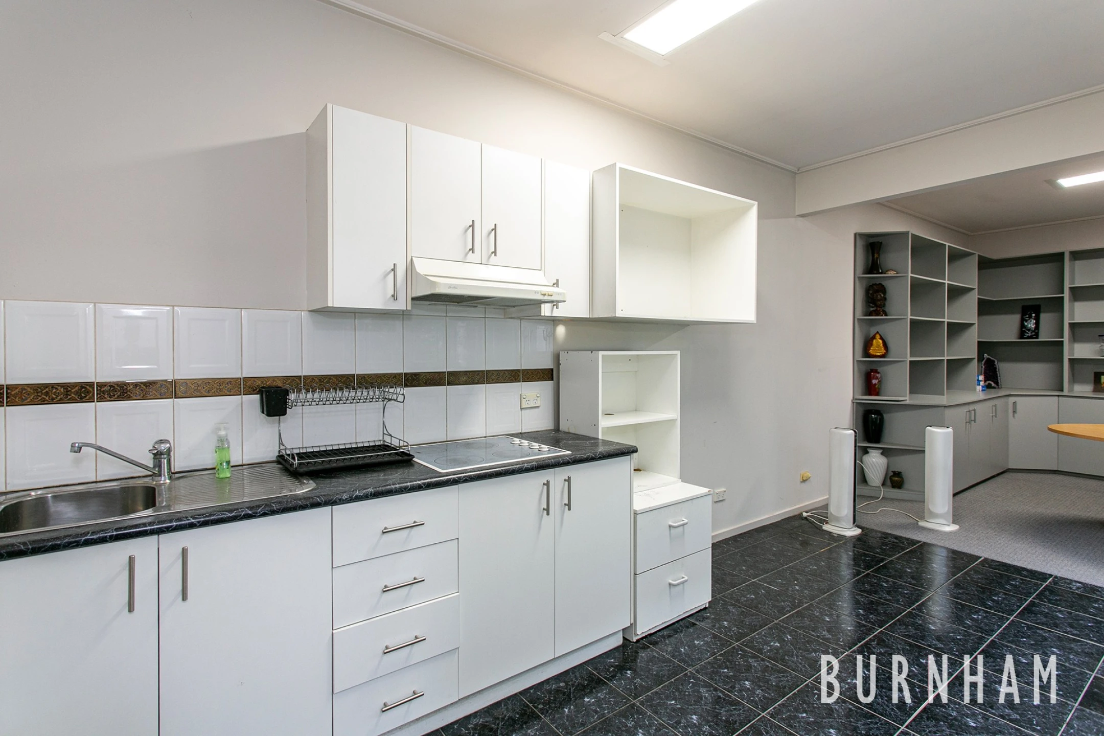 303 Barkly Street, Footscray VIC 3011, Footscray - Thumbnail 3