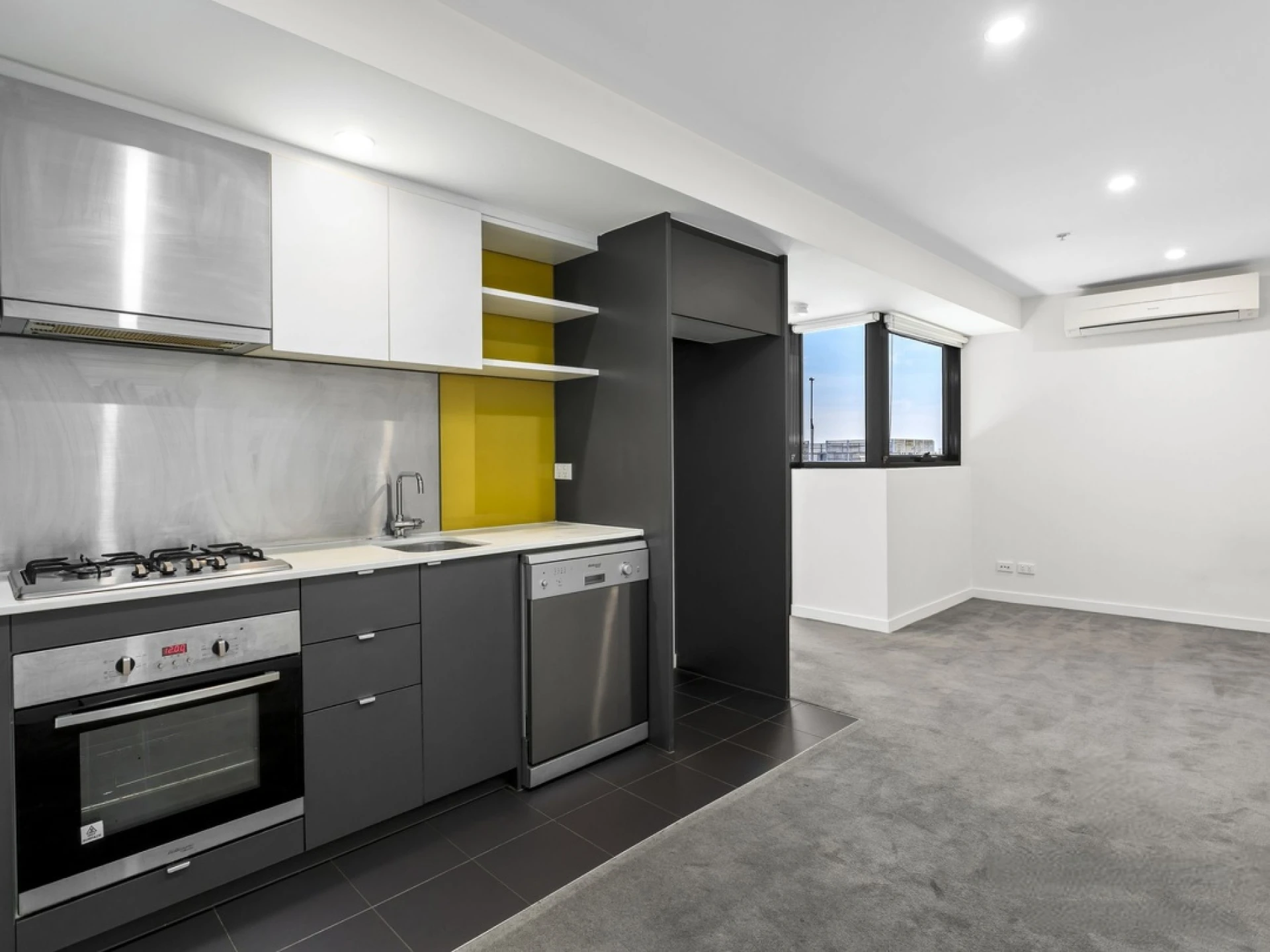 1108 / 240 Barkly Street, Footscray VIC 3011, Footscray - Thumbnail 2