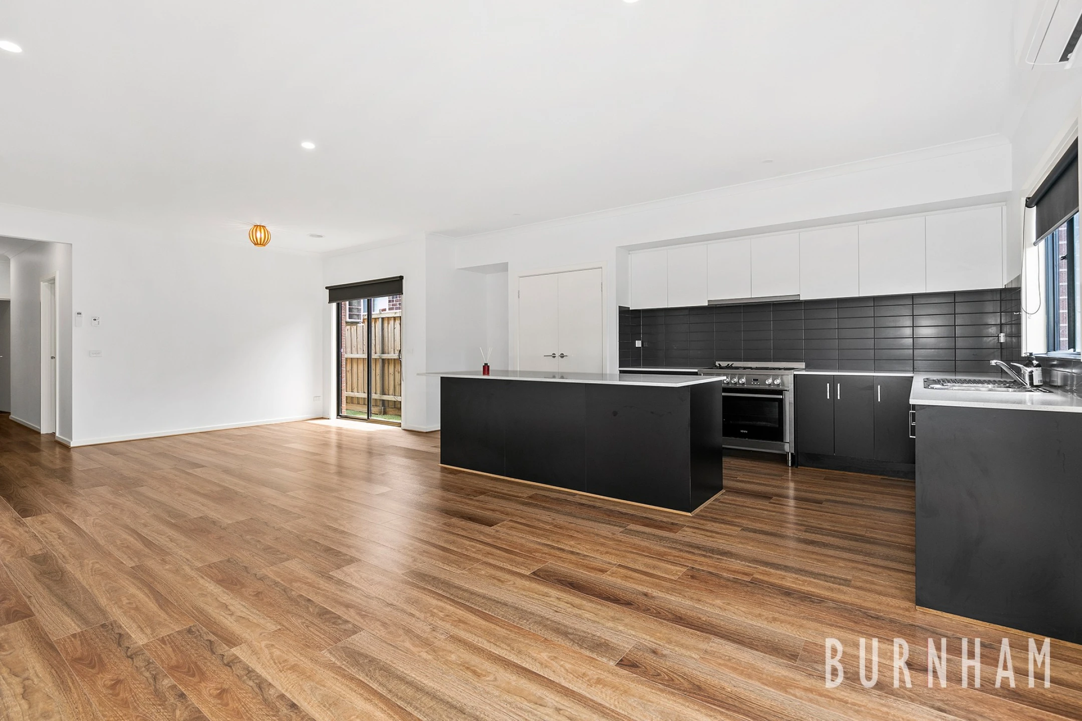 14 Prospector Crescent, Diggers Rest VIC 3427, Diggers Rest - Thumbnail 2