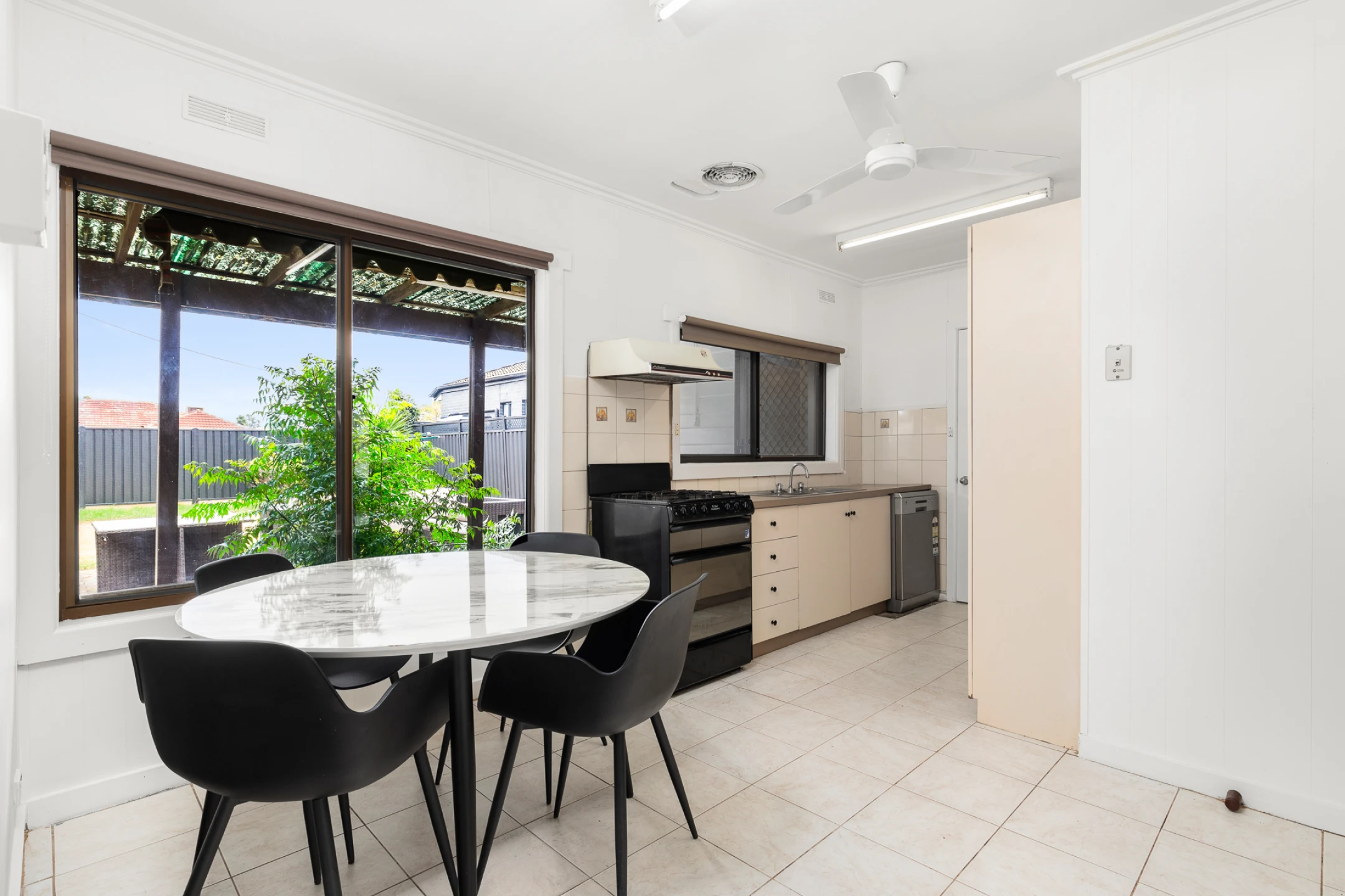 11 Blackley Court, Deer Park VIC 3023, Deer Park - Thumbnail 5