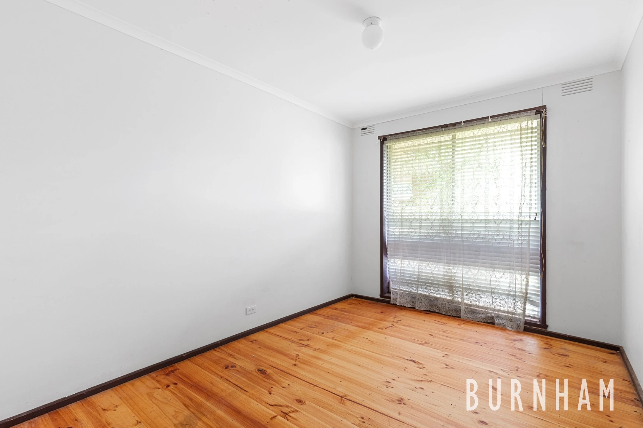 27 Bridge Road, Melton South VIC 3338, Melton South - Thumbnail 4