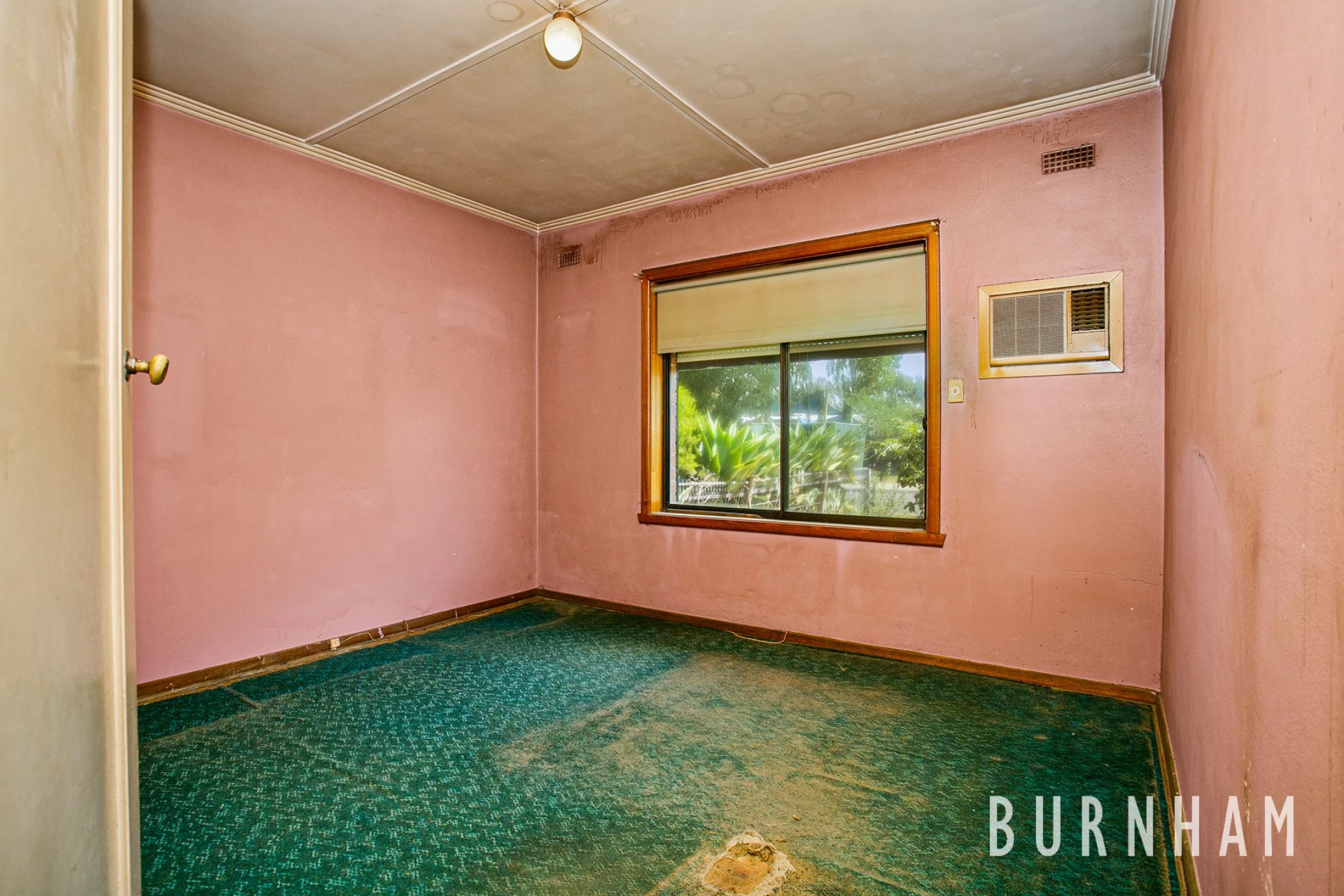 21 Lowe Crescent, Sunshine VIC 3020, Sunshine - Thumbnail 5