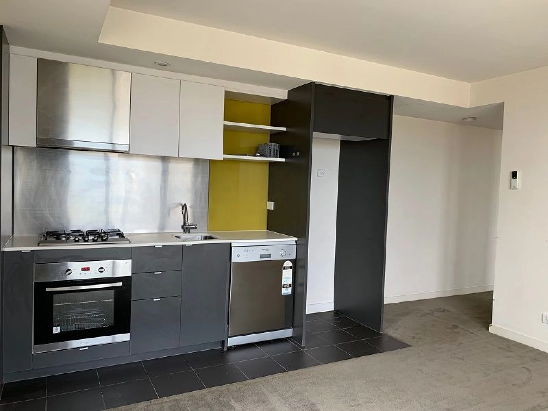 712 / 240 Barkly Street, Footscray VIC 3011, Footscray - Thumbnail 2