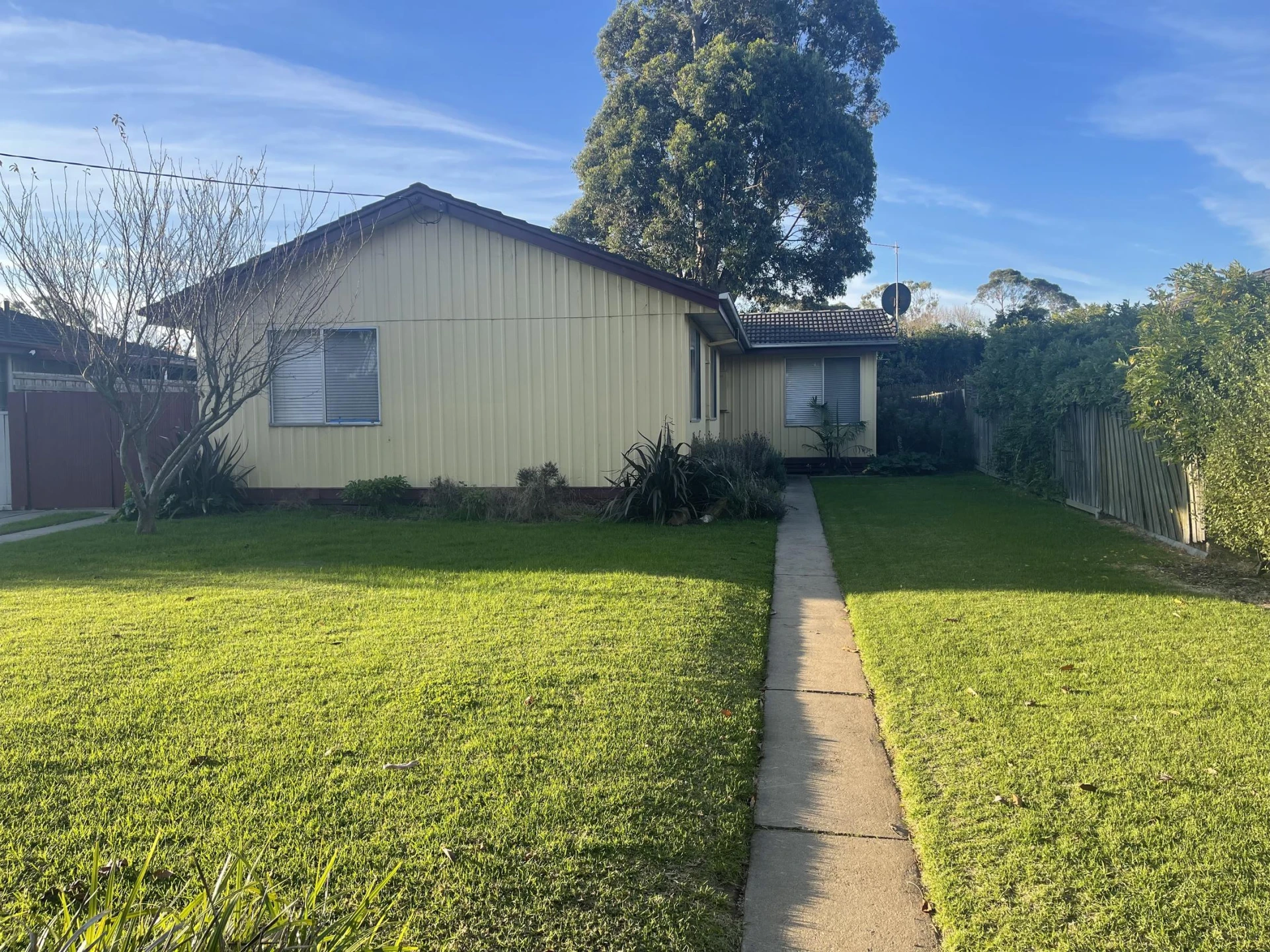 Property enquiry form background image