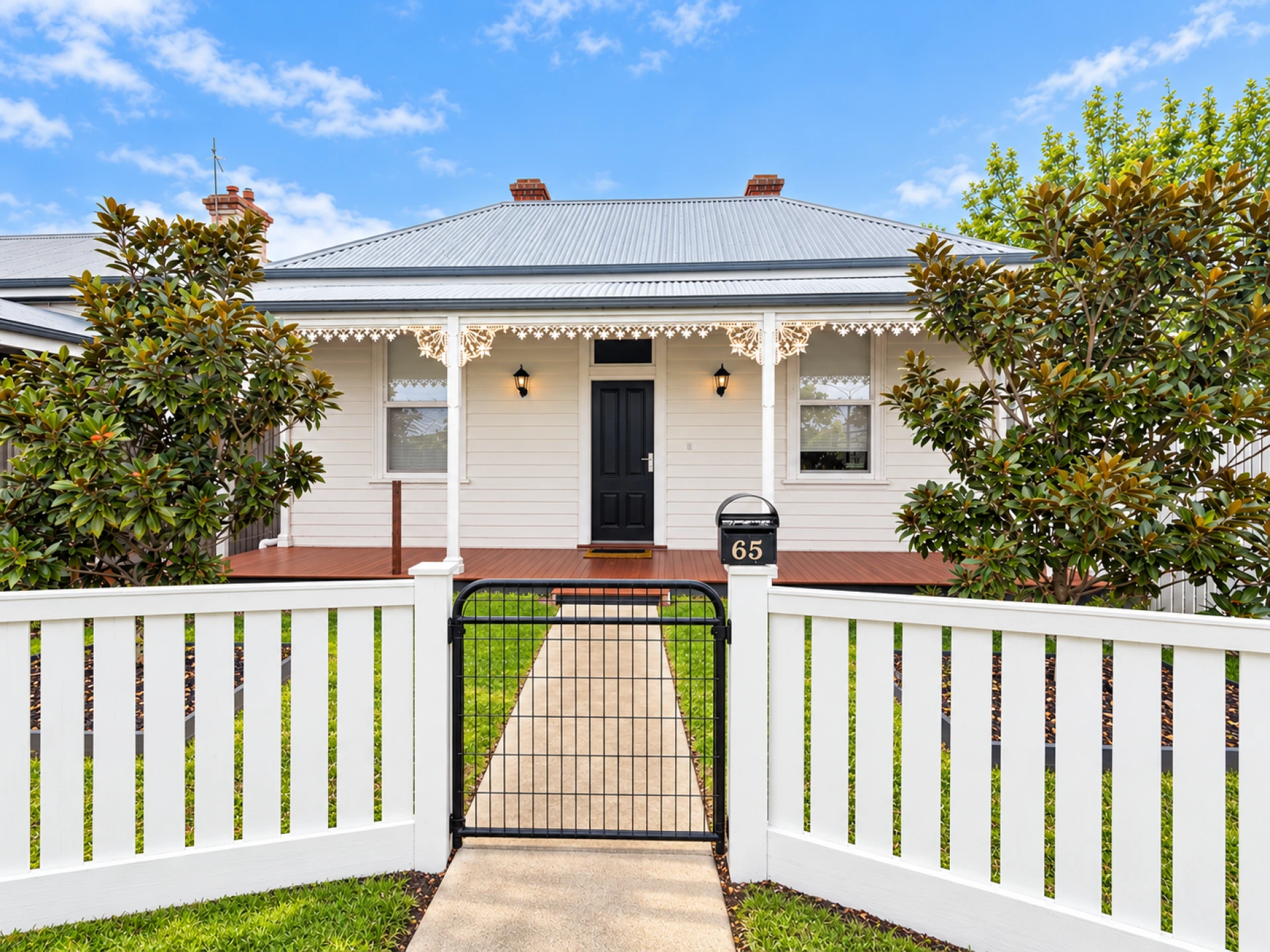 Property enquiry form background image