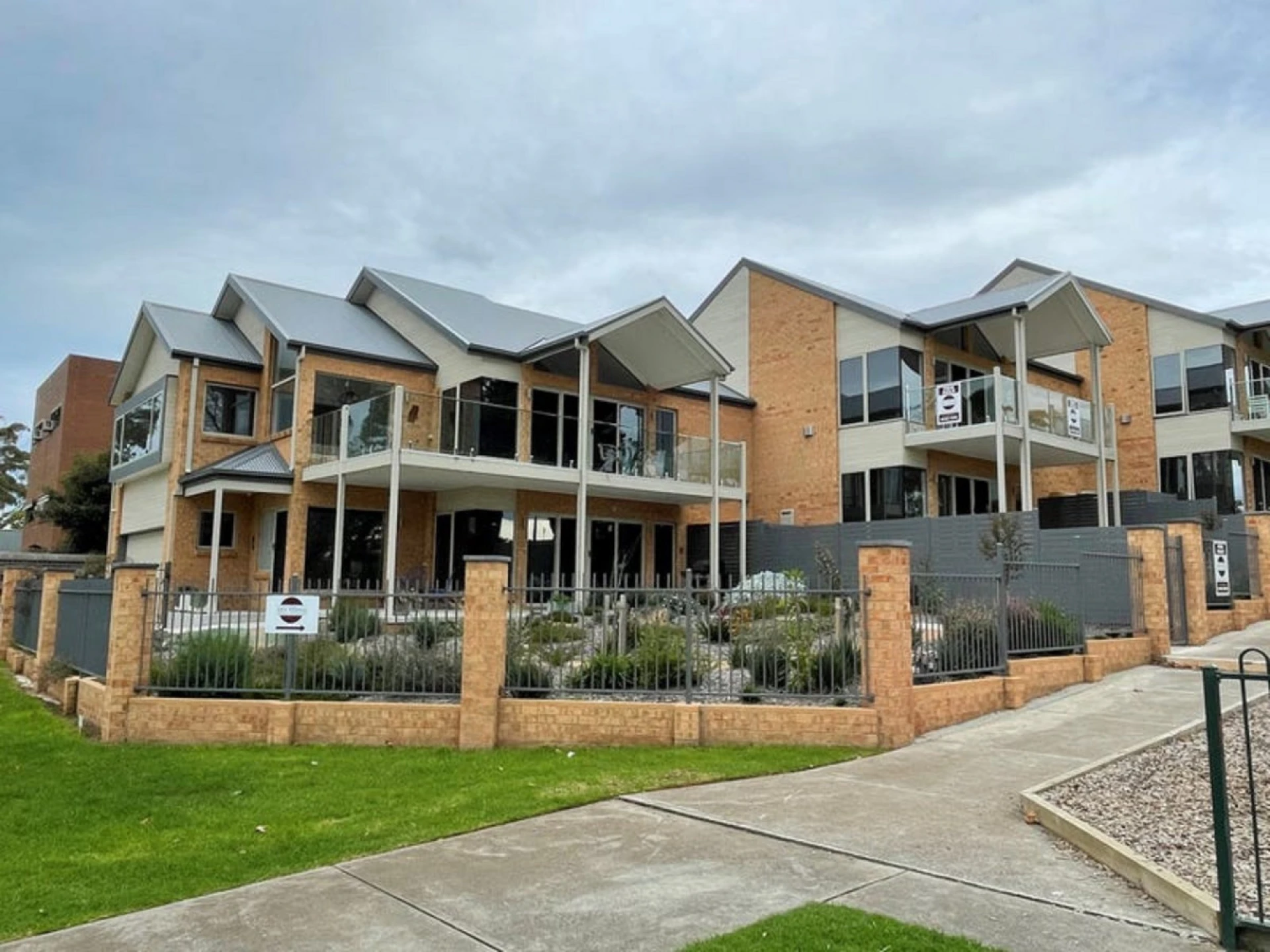 Property enquiry form background image