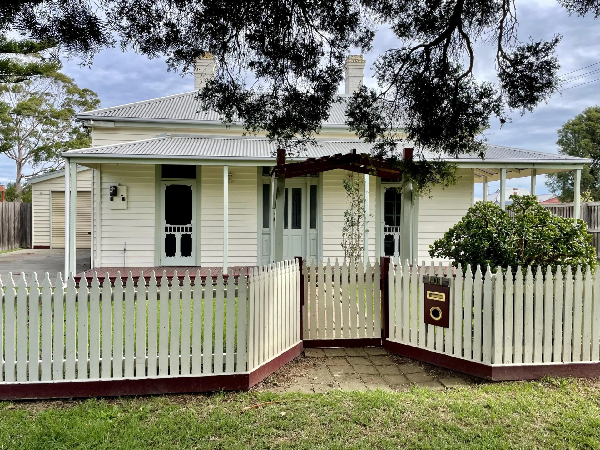 Property enquiry form background image