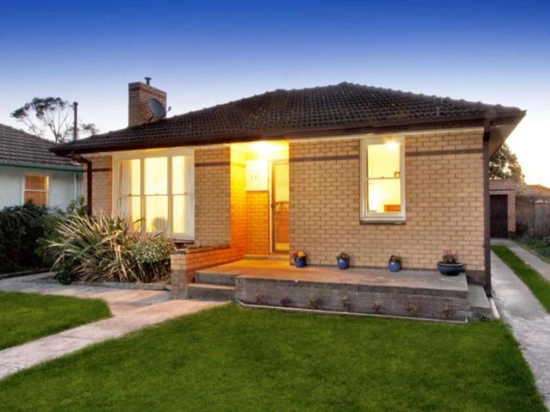 Property enquiry form background image