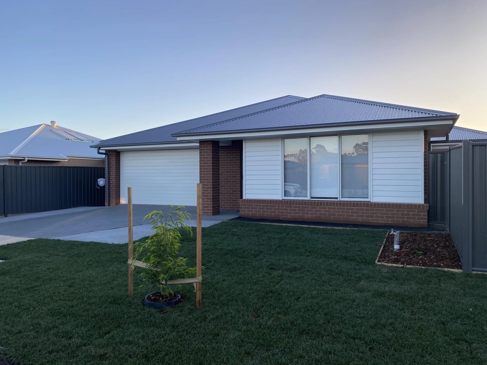 Property enquiry form background image