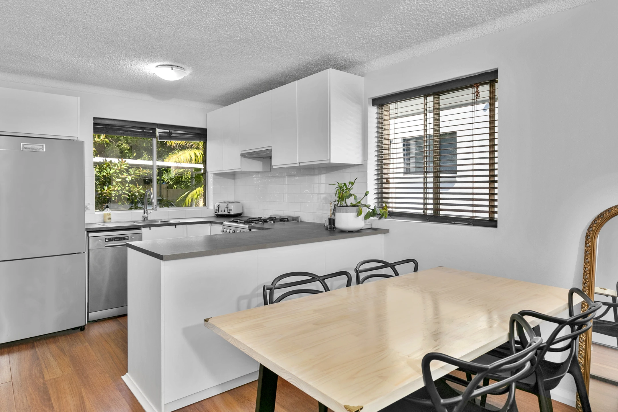 10 / 5 Sturdee Parade, Dee Why NSW 2099, Dee Why - Thumbnail 5