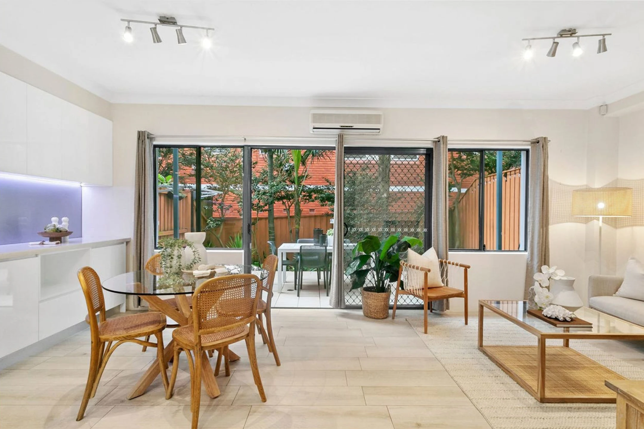 3 / 22 Pacific Parade, Dee Why NSW 2099, Dee Why - Thumbnail 2