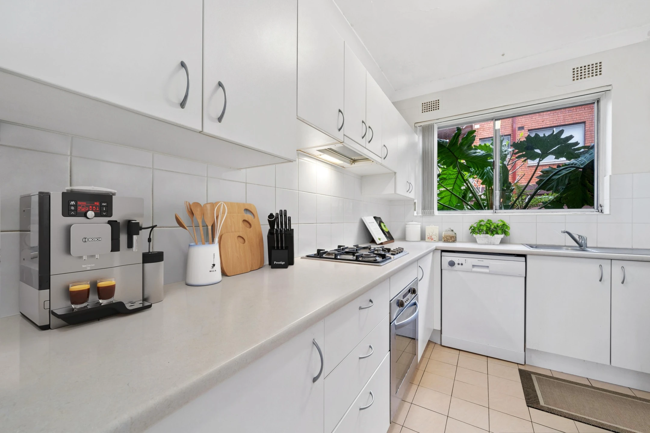 2 / 10 Lismore Avenue, Dee Why NSW 2099, Dee Why - Thumbnail 7