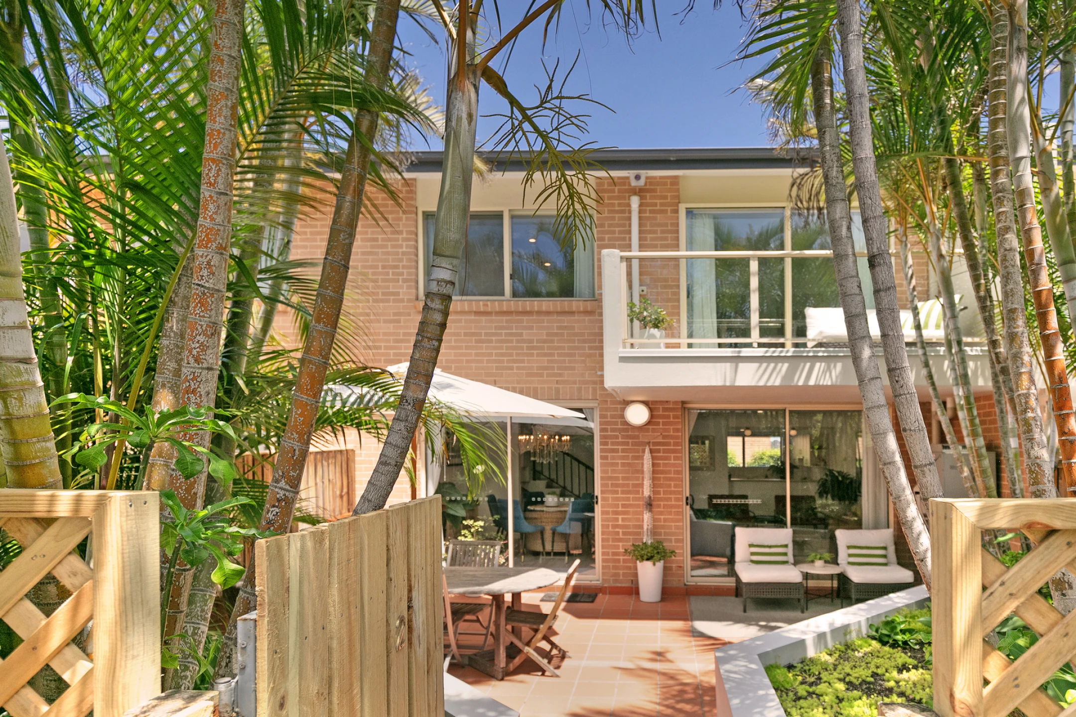 2 / 102 Lawrence Street, Freshwater NSW 2096, Freshwater - Thumbnail 2