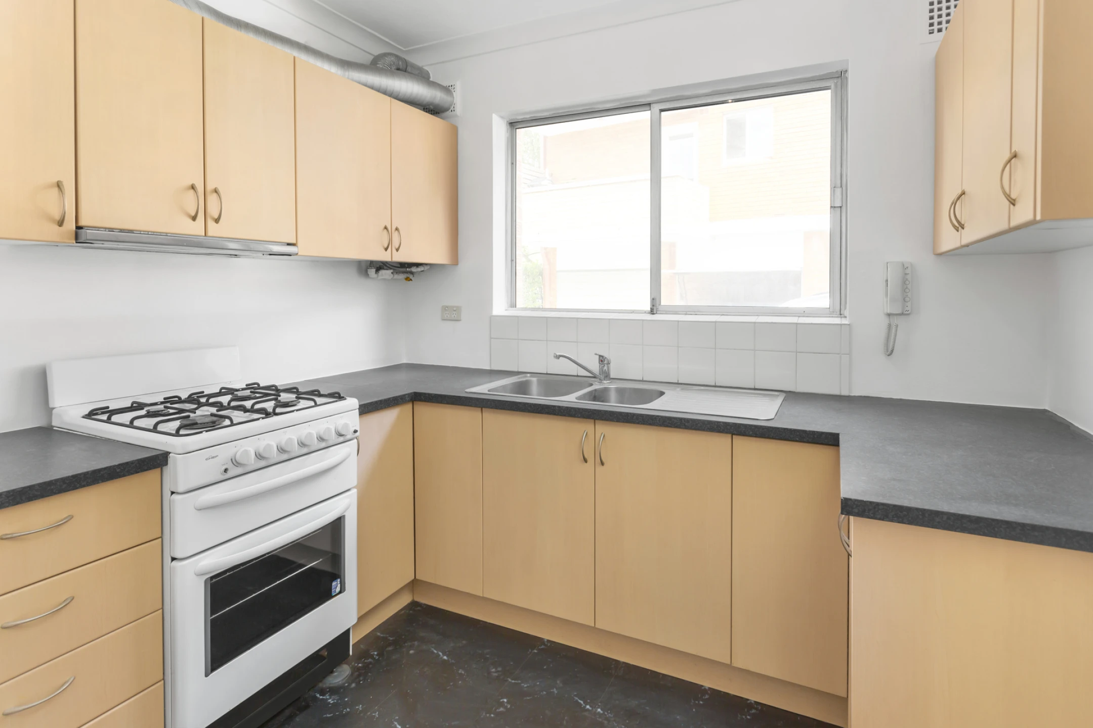 2 / 1 Waine Street, Freshwater NSW 2096, Freshwater - Thumbnail 5