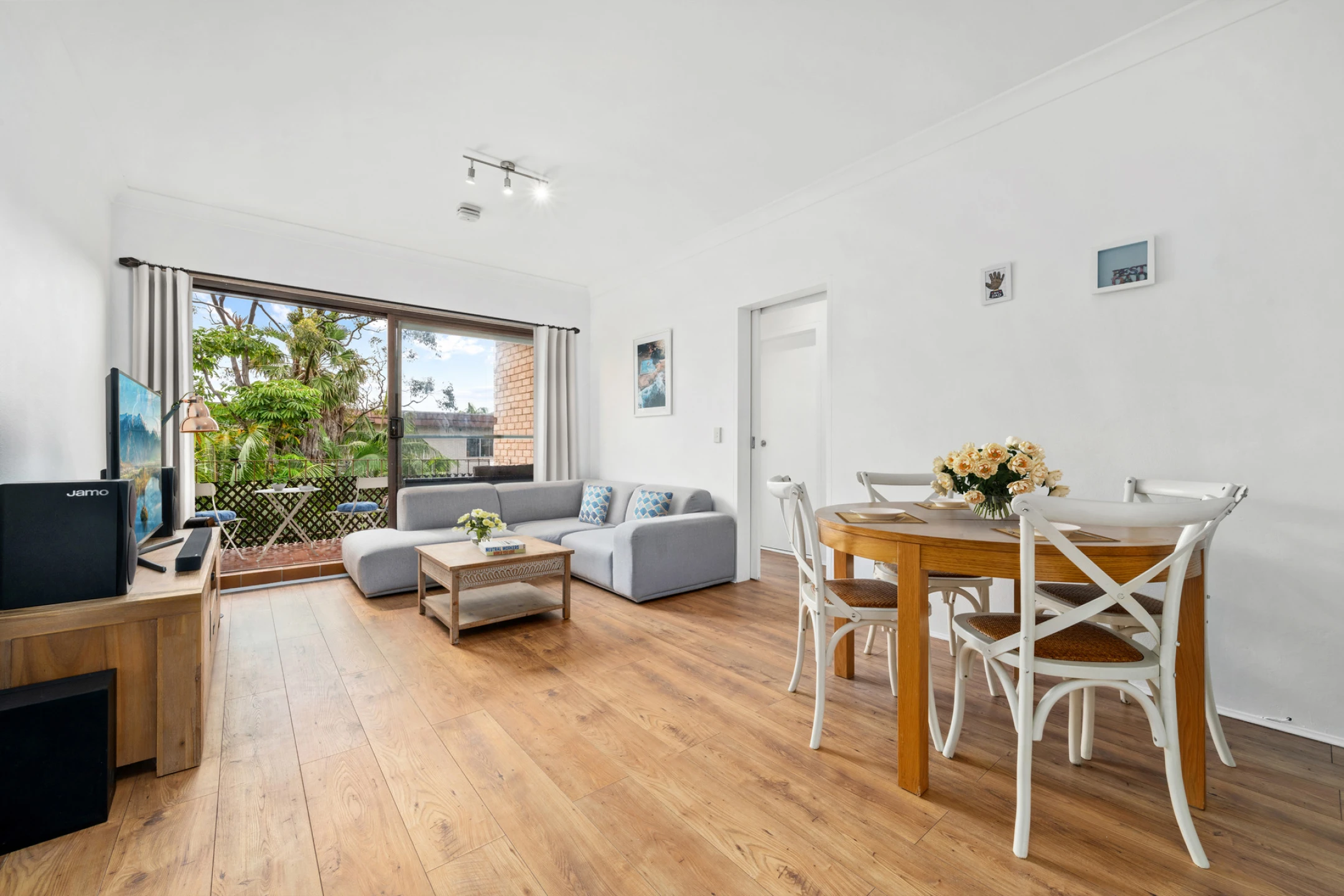 22 / 46-50 The Crescent, Dee Why NSW 2099, Dee Why - Thumbnail 2