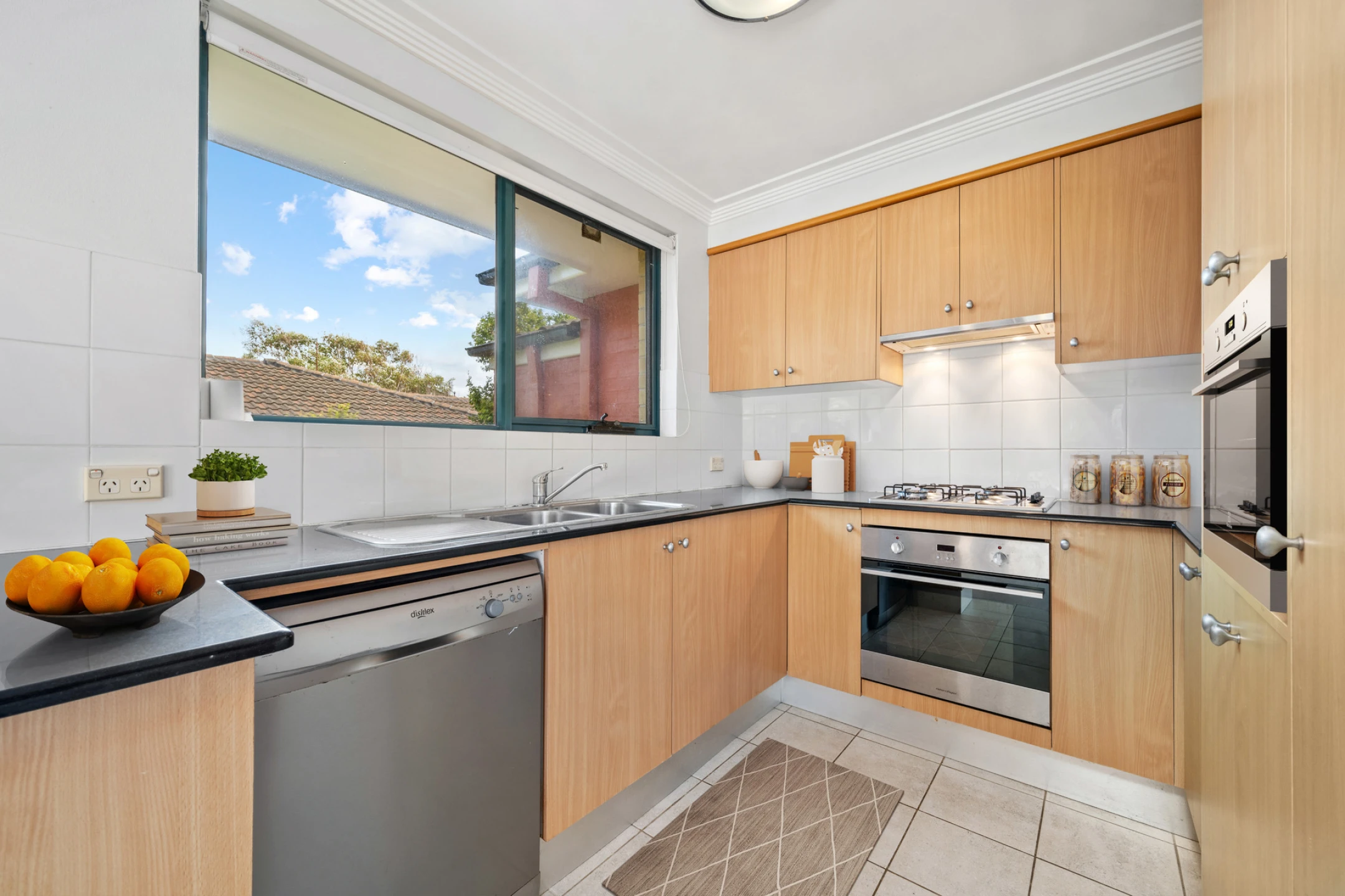 8 / 111 Oaks Avenue, Dee Why NSW 2099, Dee Why - Thumbnail 8