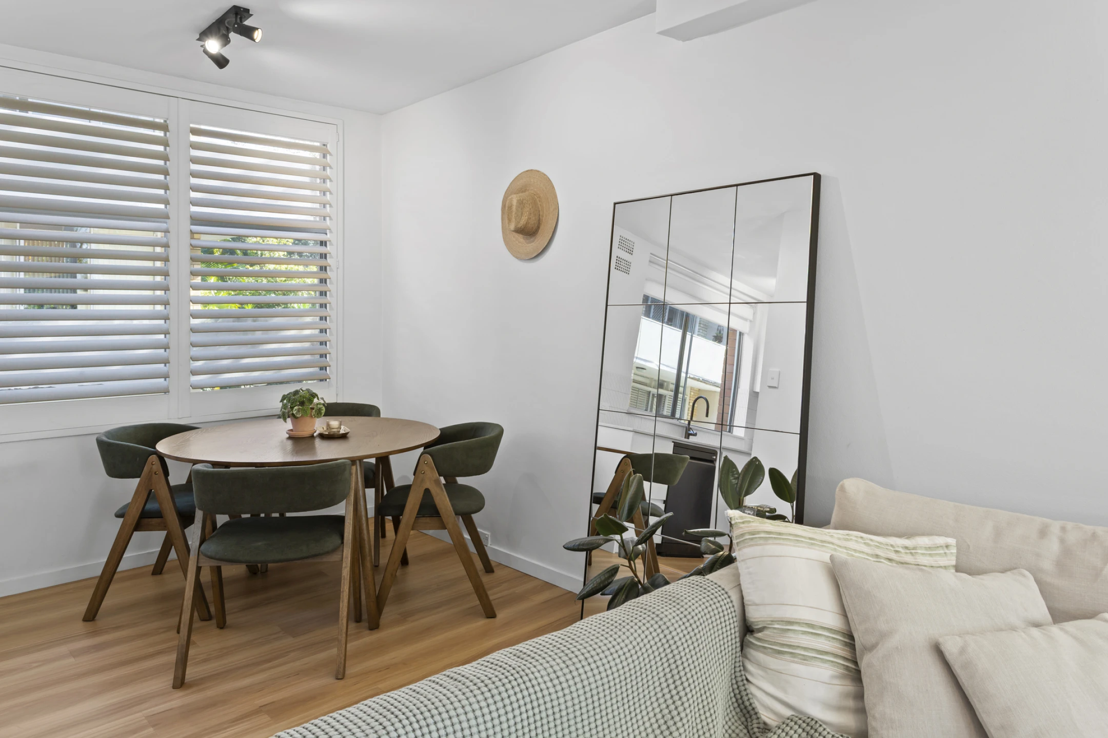 1 / 2 Holborn Avenue, Dee Why NSW 2099, Dee Why - Thumbnail 6